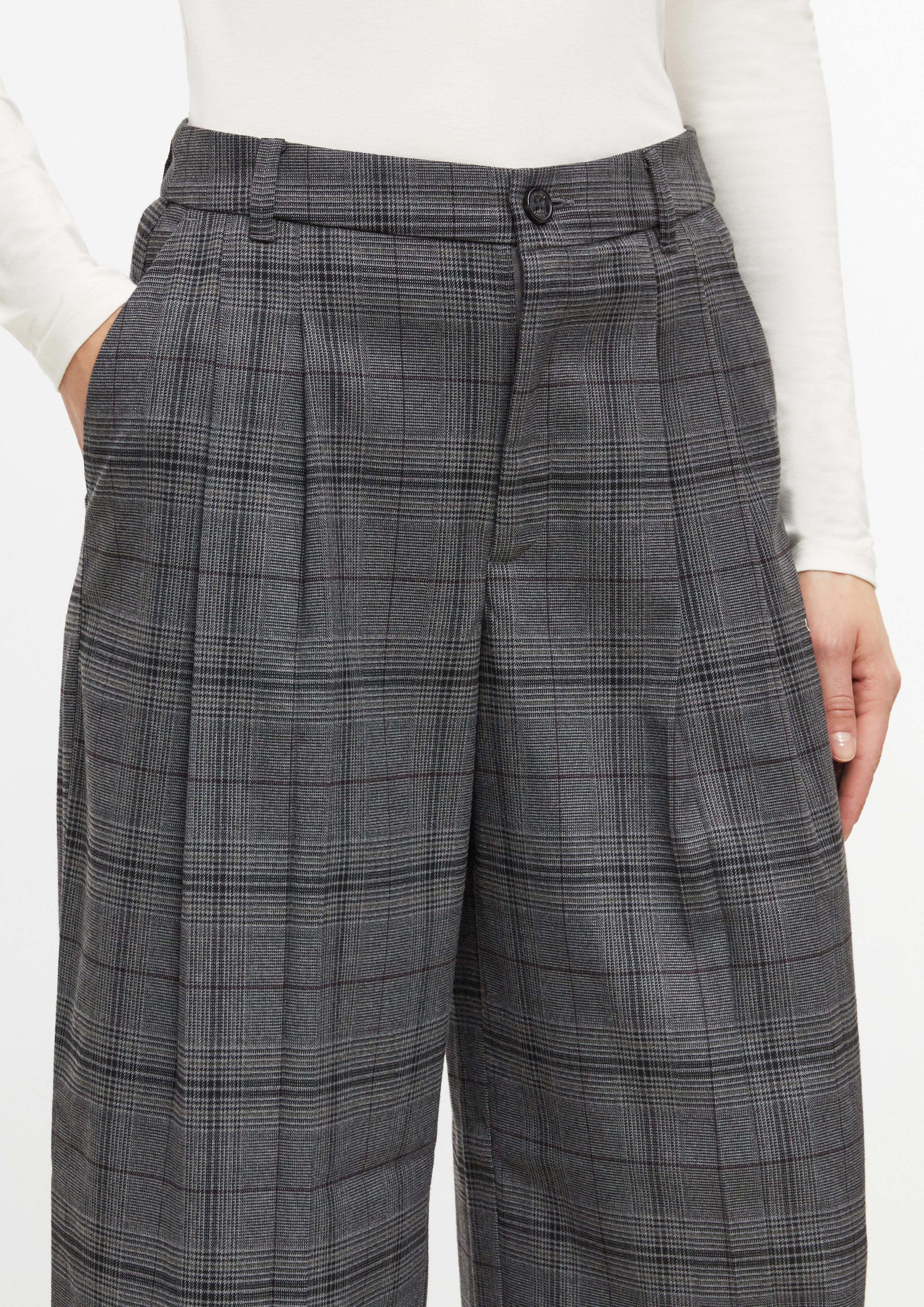 Femmes Pantalon à carreaux et à plis, coupe extra large en gris de s.Oliver