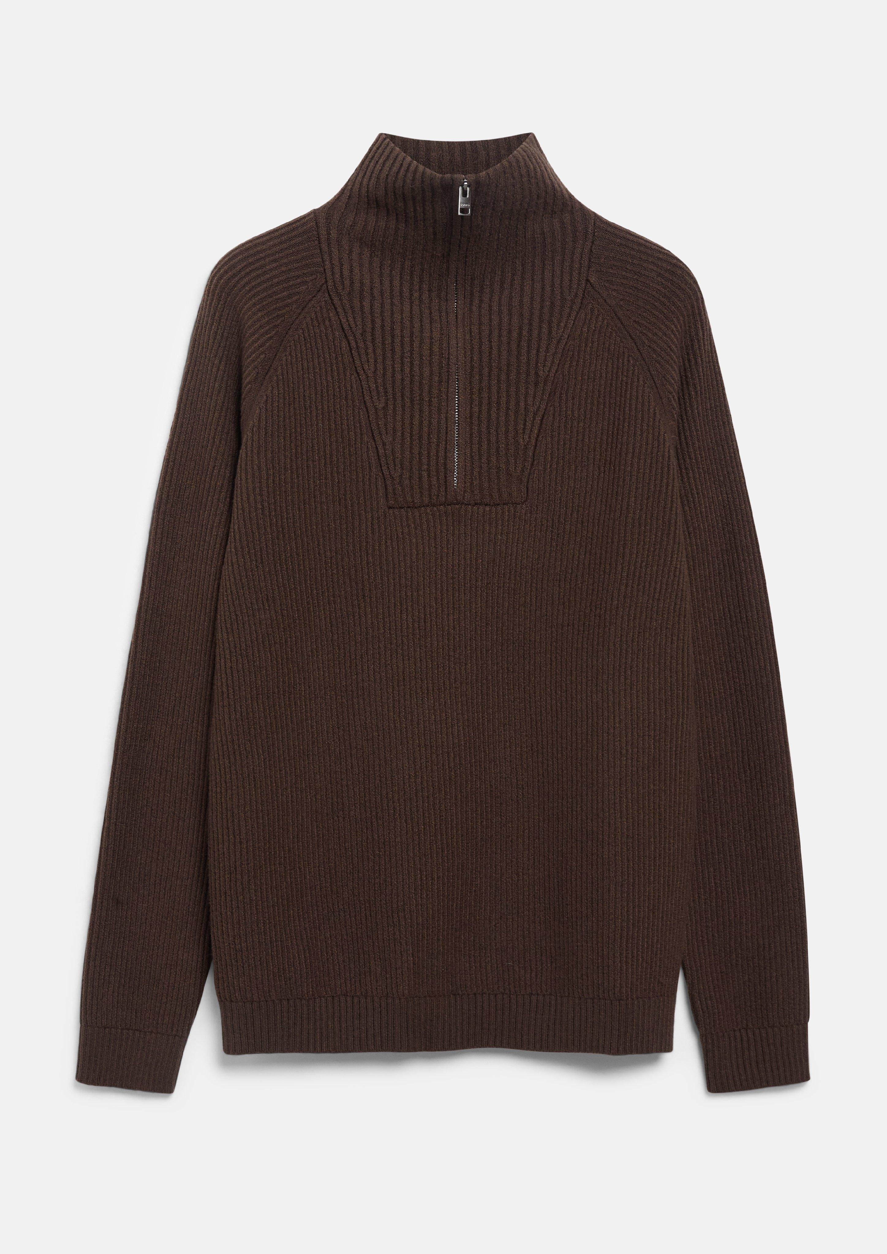 Hommes Pull-over à col roulé en maille douce avec motif côtelé en brun de s.Oliver