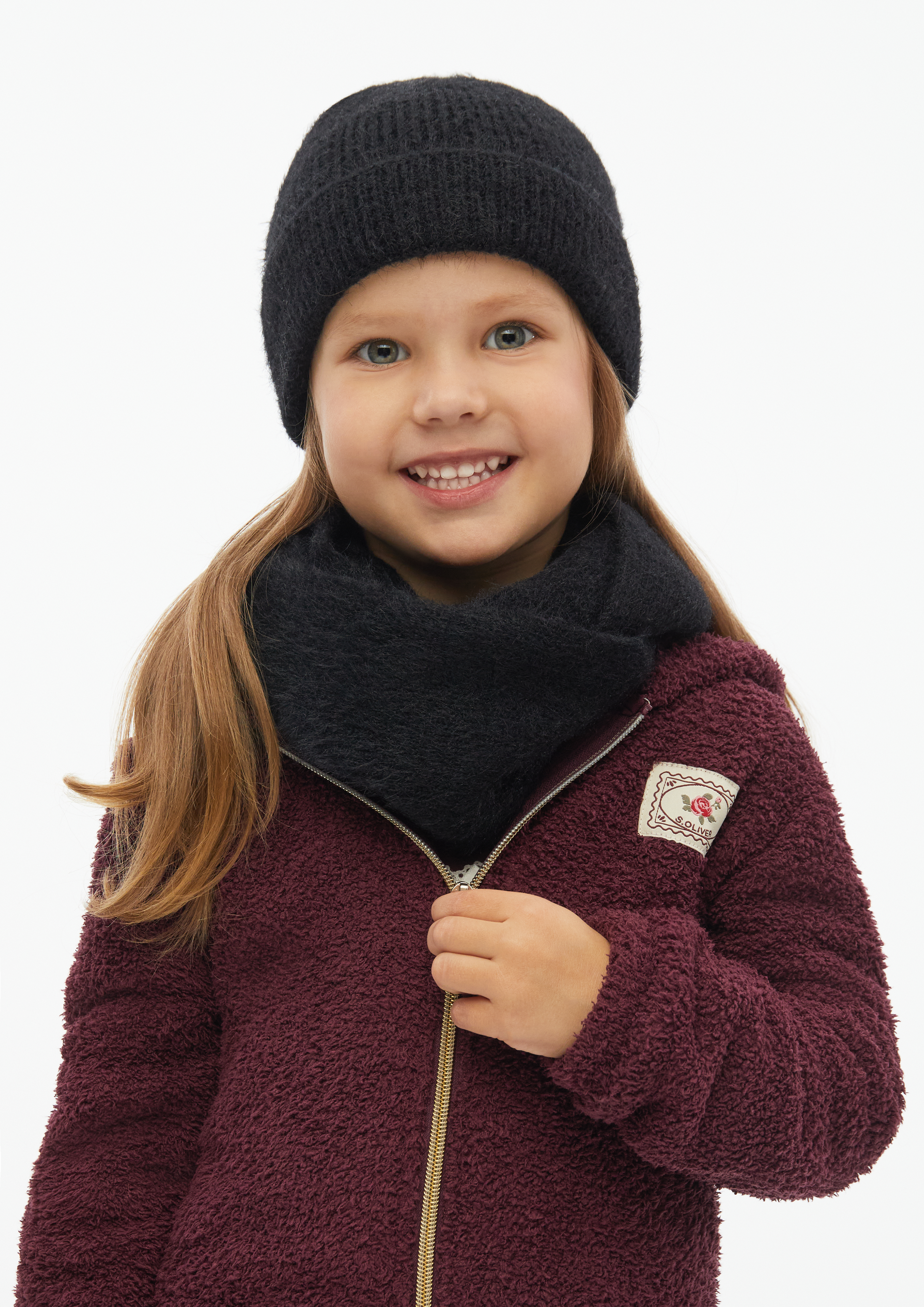 Kinder Kuschelige Rippstrick-Mütze in schwarz von s.Oliver