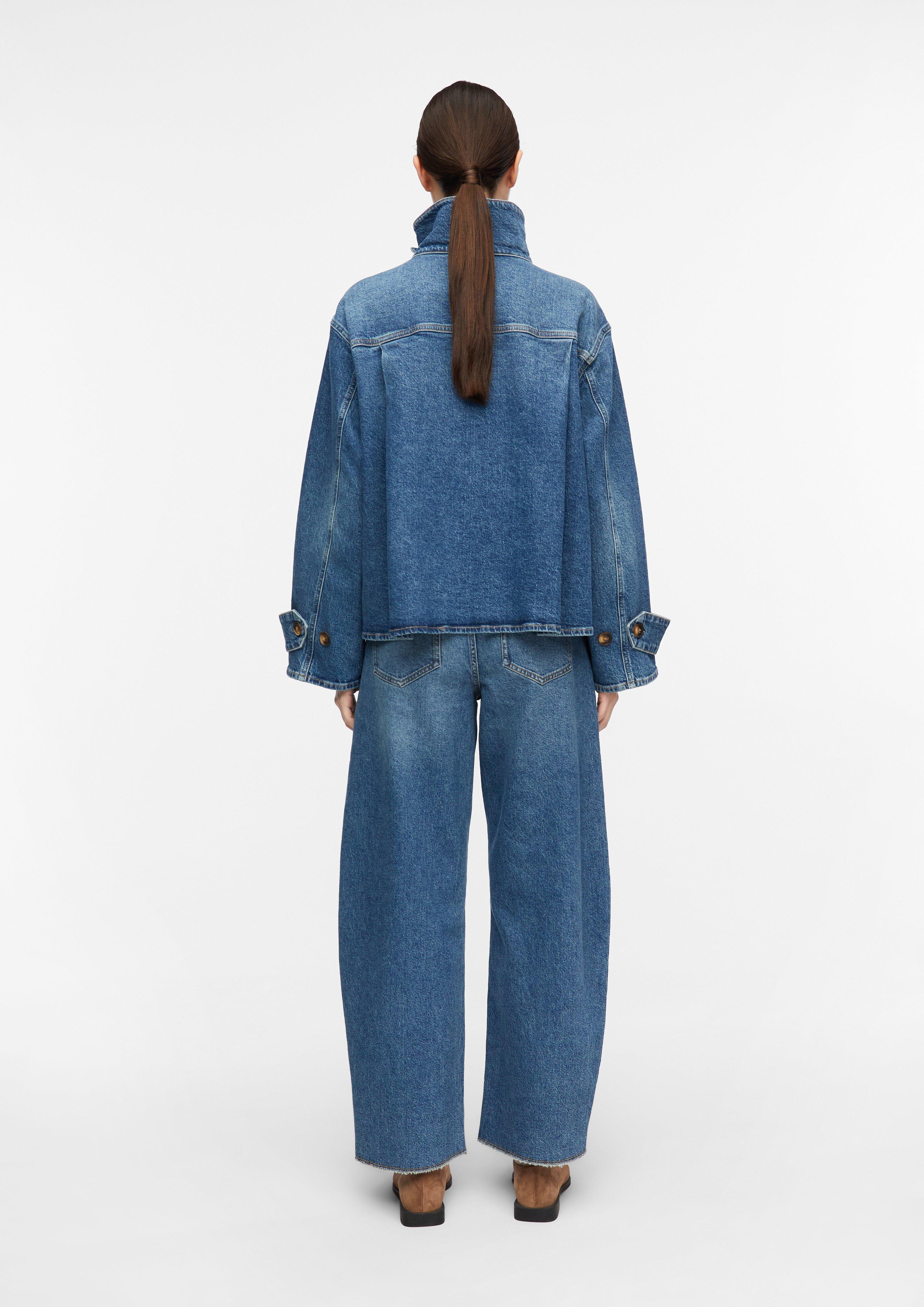 Pantalon en jean en bleu de COMMA