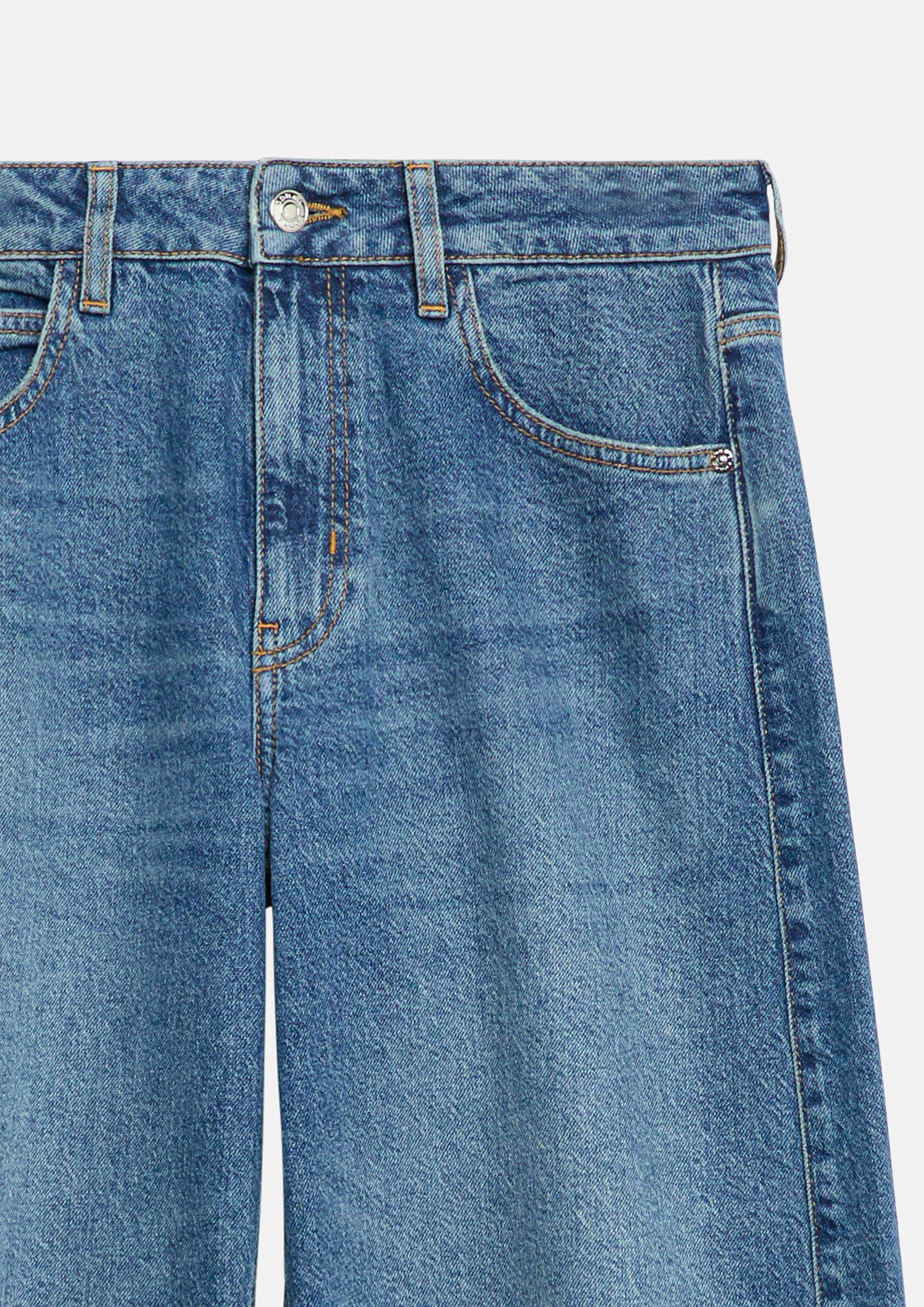 Pantalon en jean en bleu de COMMA