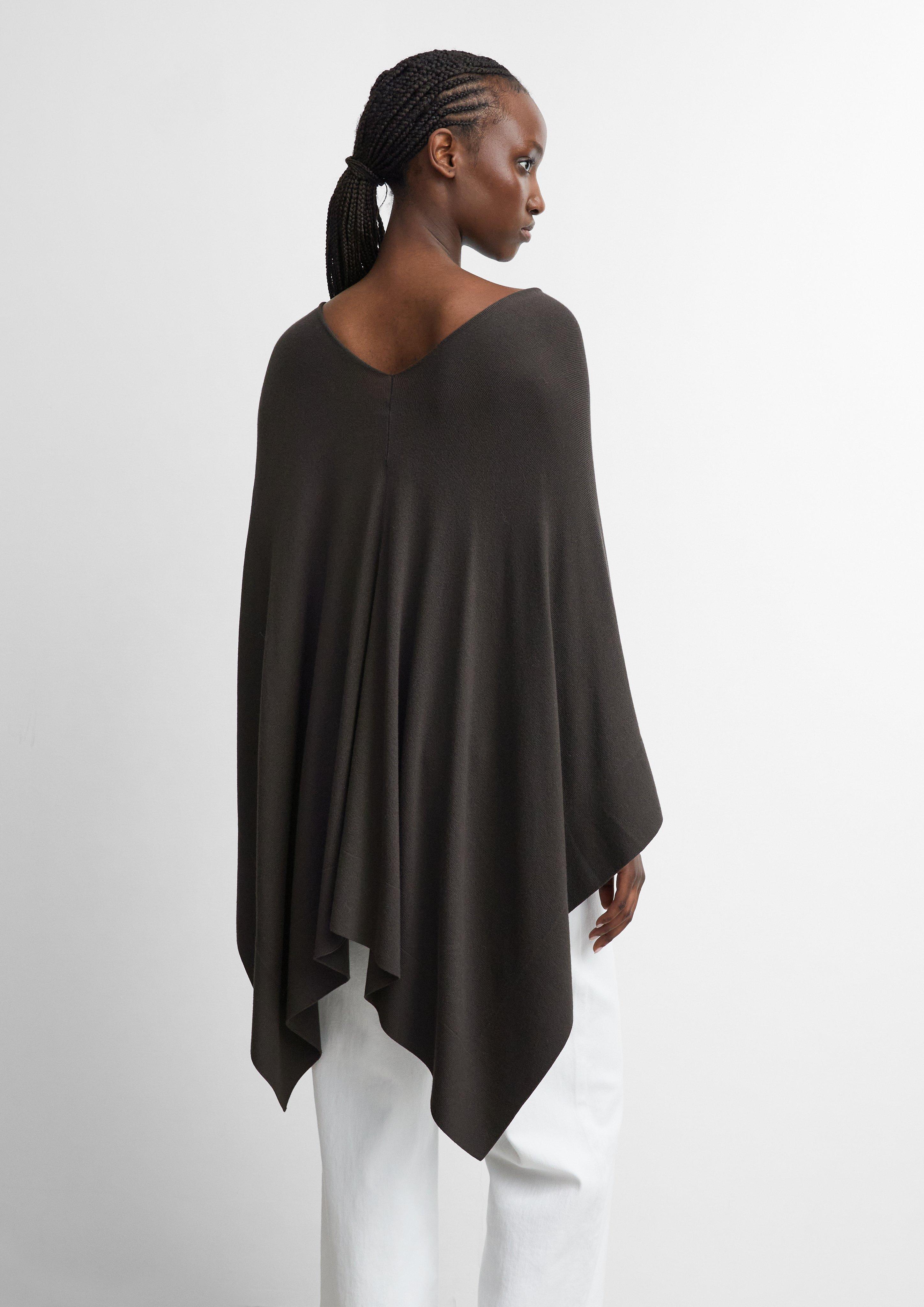 Feinstrick-Poncho aus Viskosemix in braun von COMMA