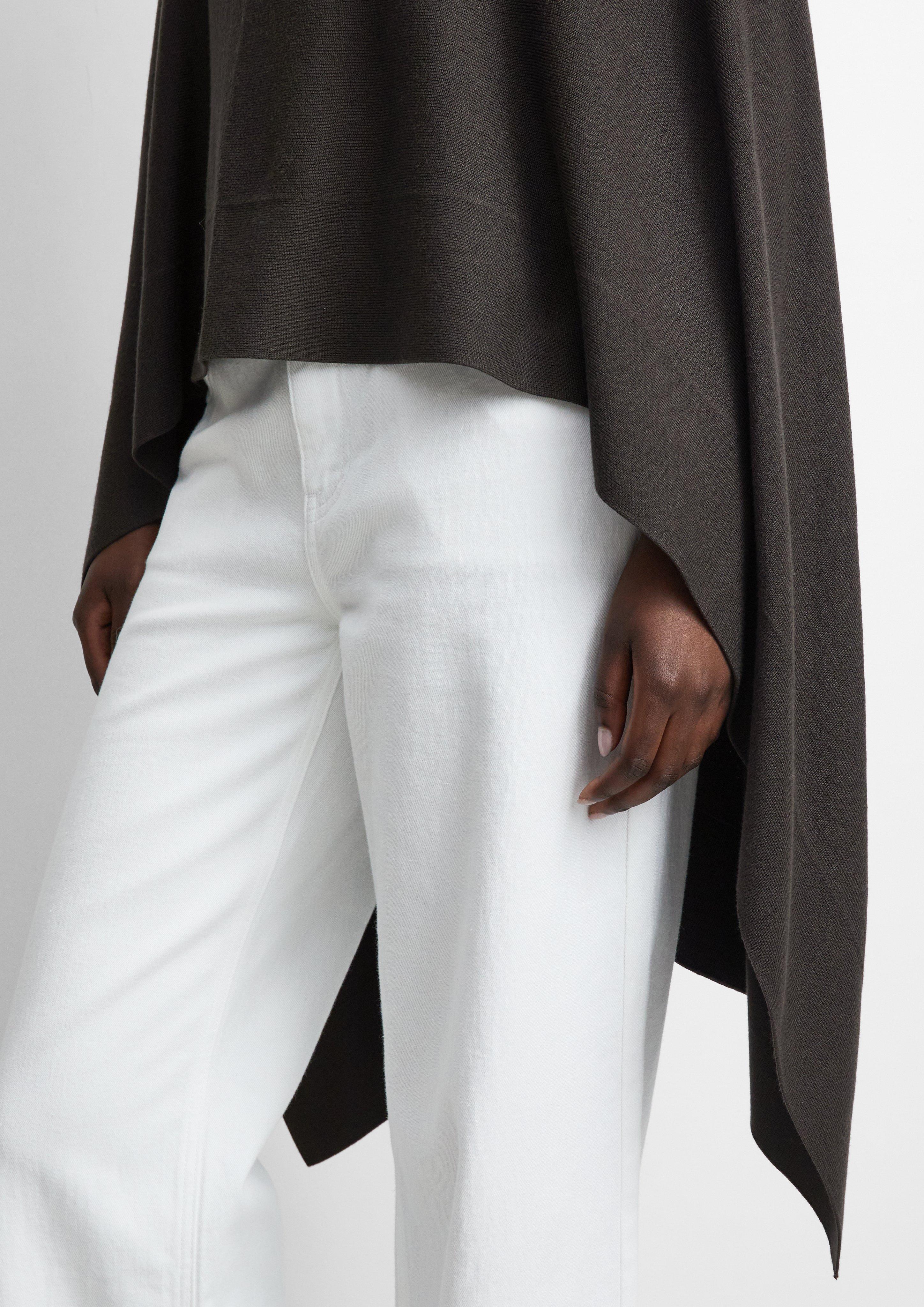 Feinstrick-Poncho aus Viskosemix in braun von COMMA