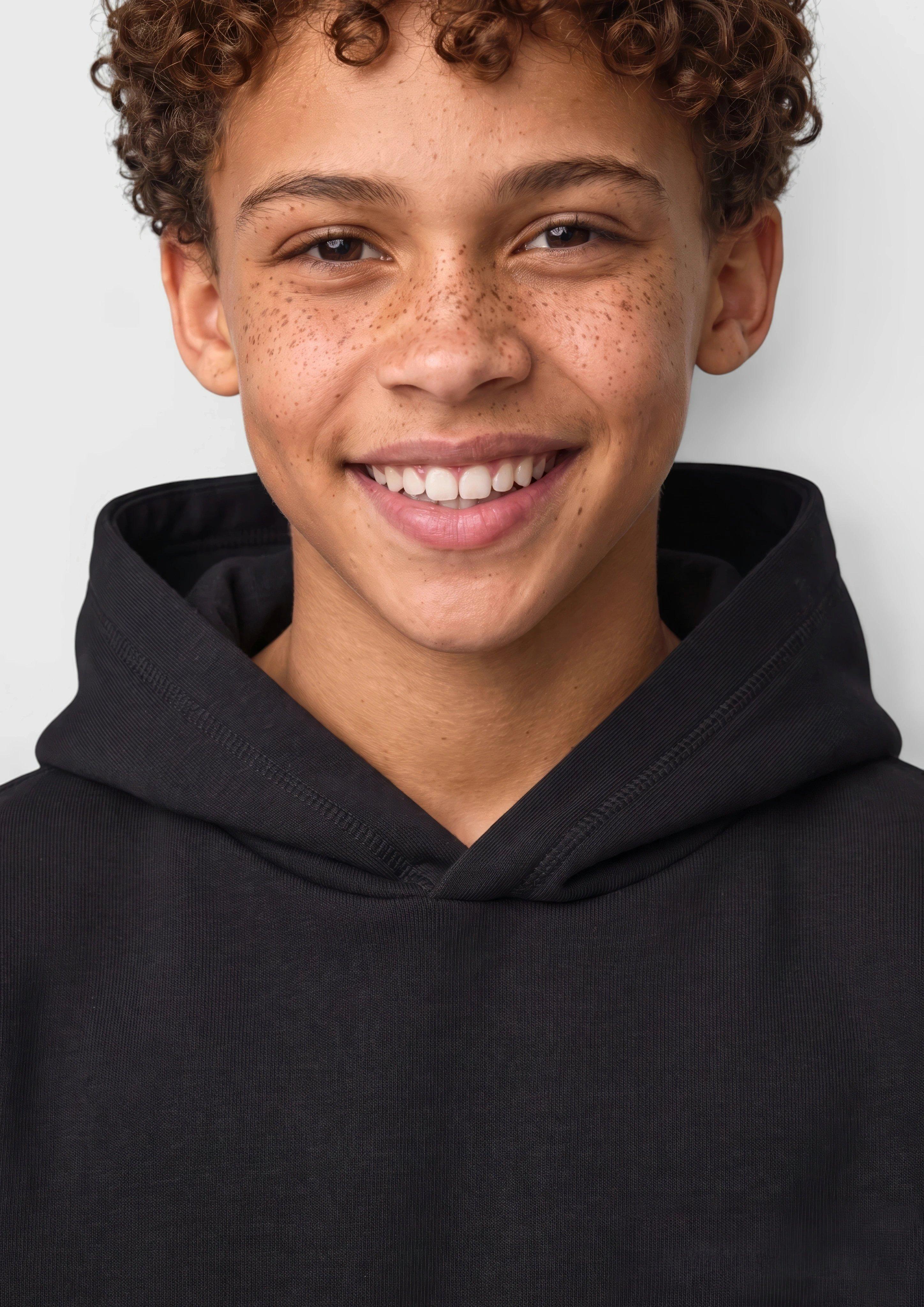 Kinder Kuscheliger Oversize-Hoodie mit Print-Detail in schwarz von s.Oliver