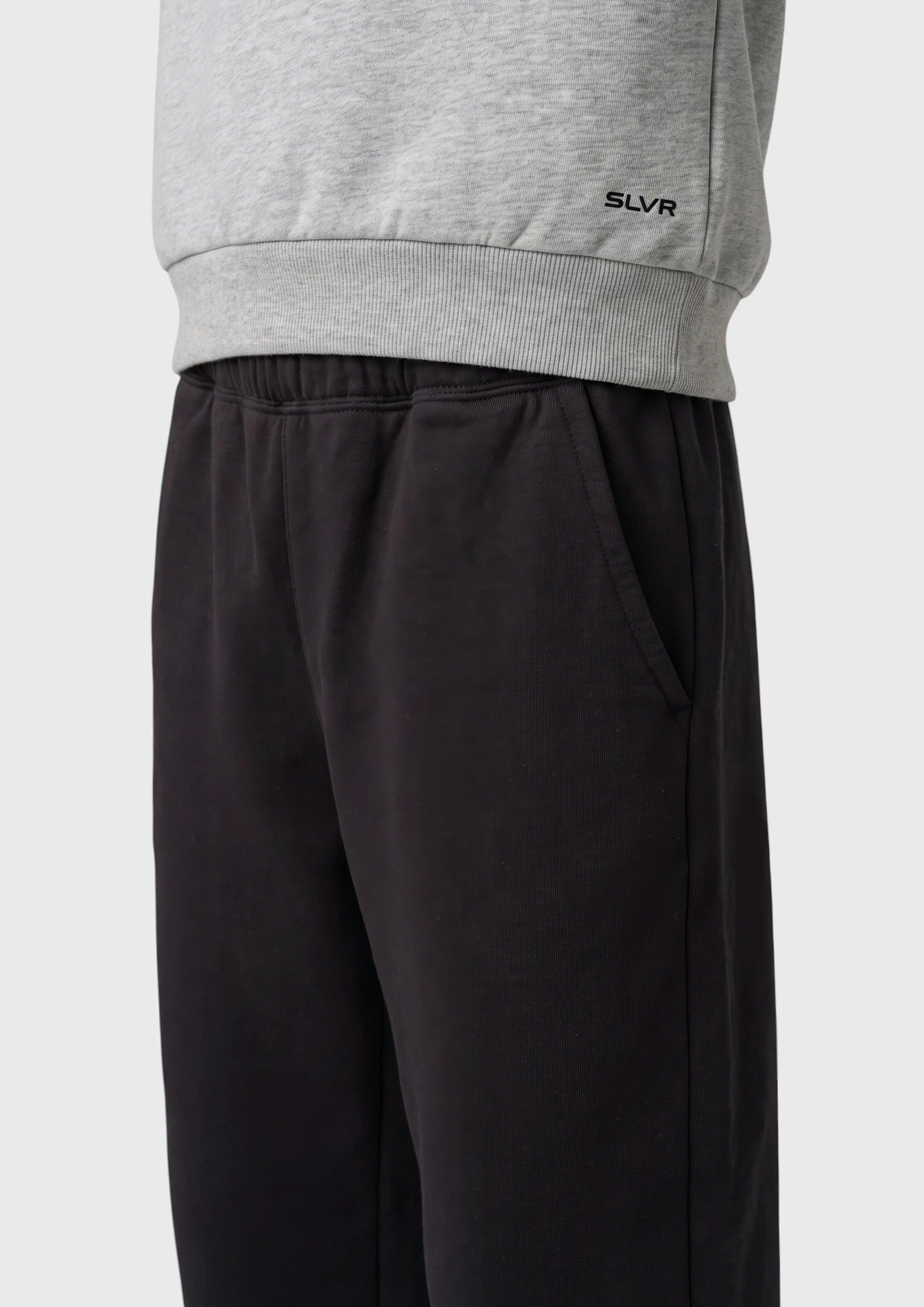 Kinder Jogginghose im Loose Fit mit Fleece-Innenseite in schwarz von s.Oliver