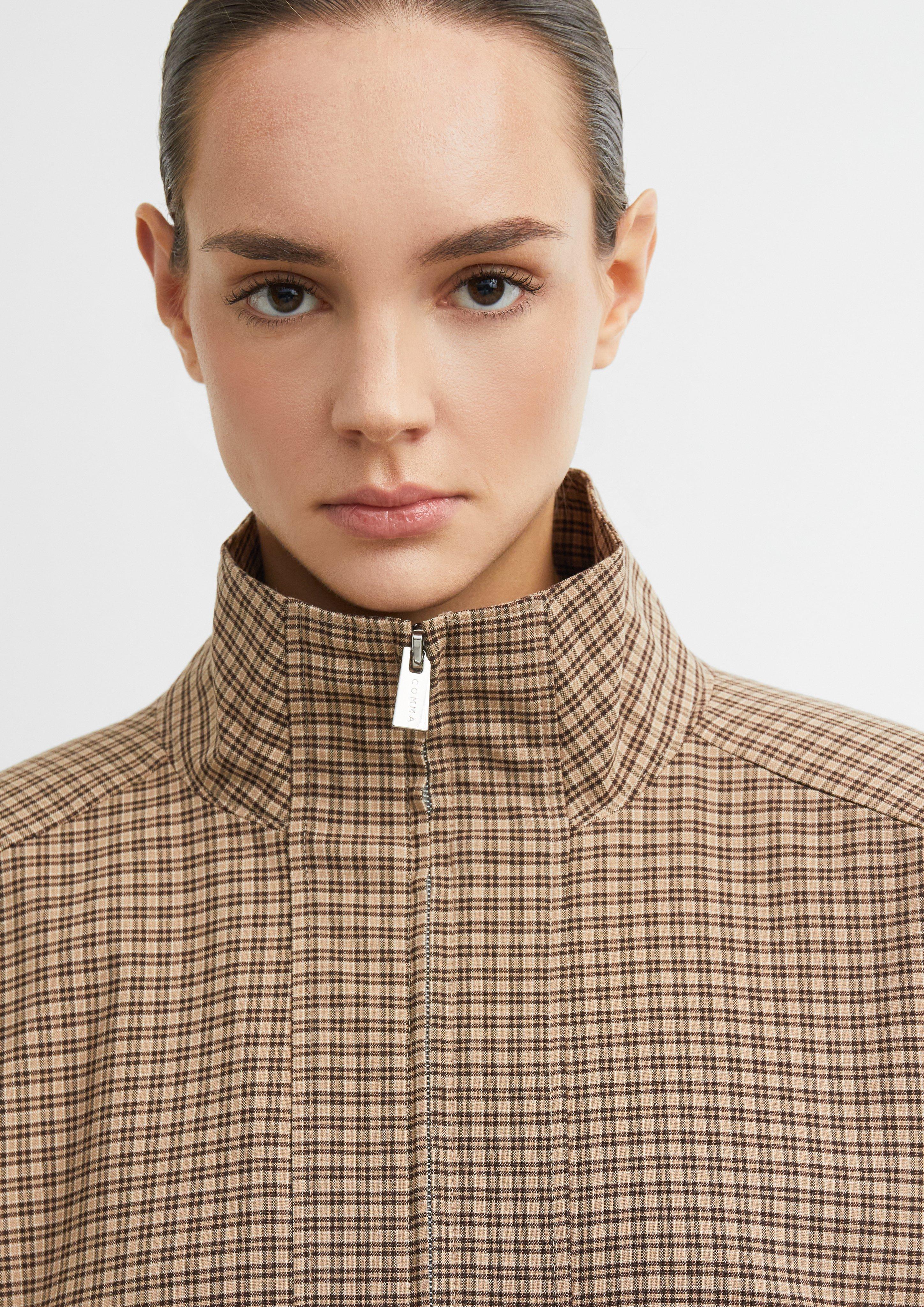 Karierte Blousonjacke mit Stehkragen in braun von COMMA