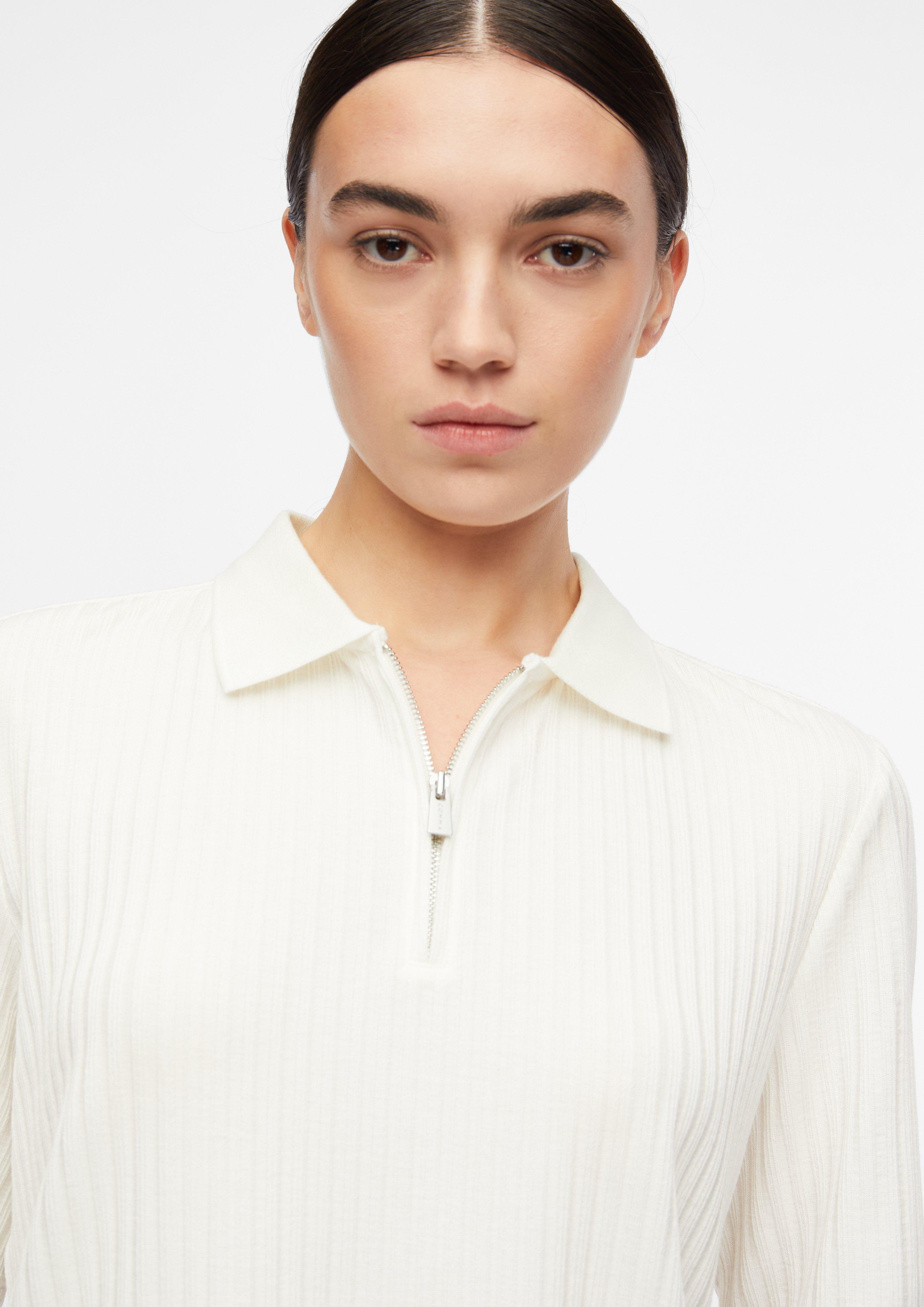 T-Shirt in white by COMMA