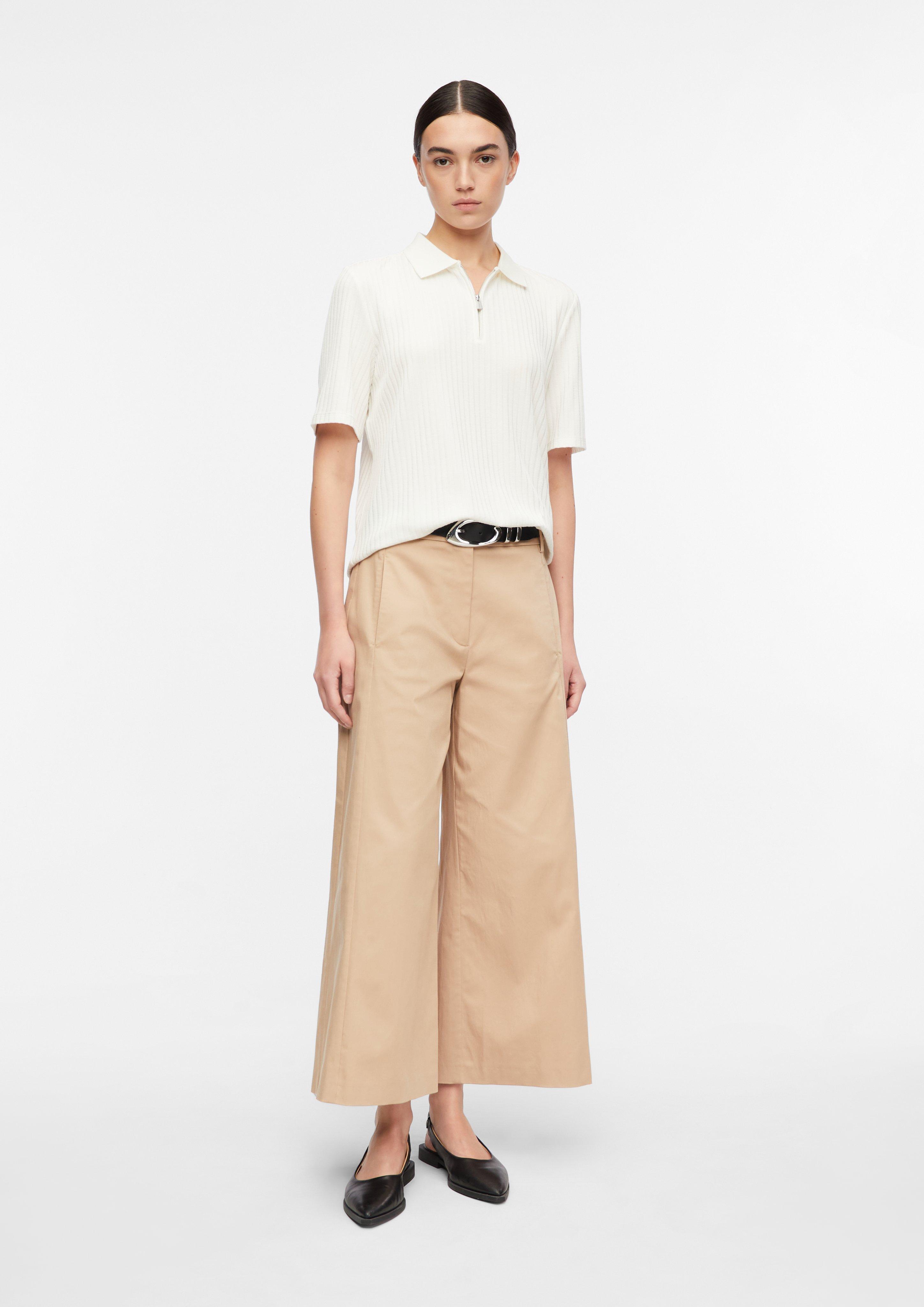 T-Shirt in white by COMMA