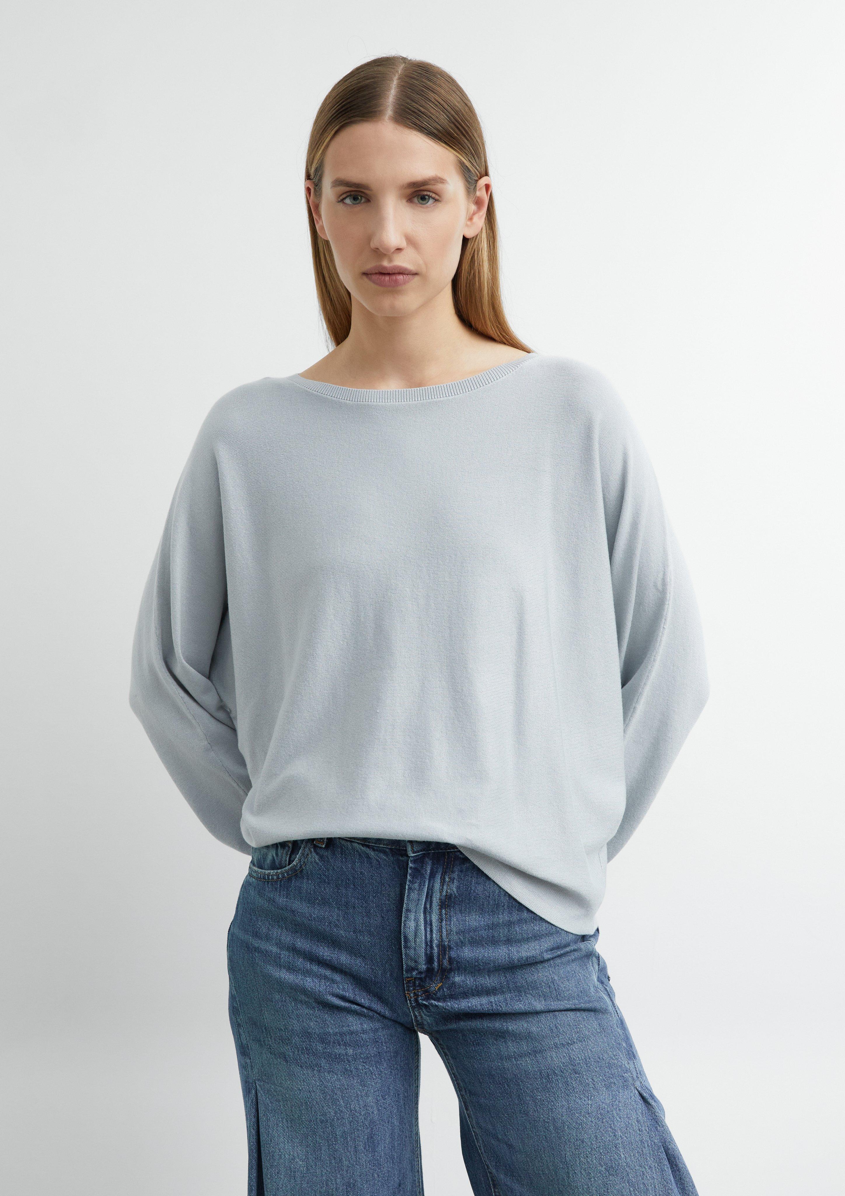 Pull en maille fine à manches chauve-souris en bleu clair de COMMA