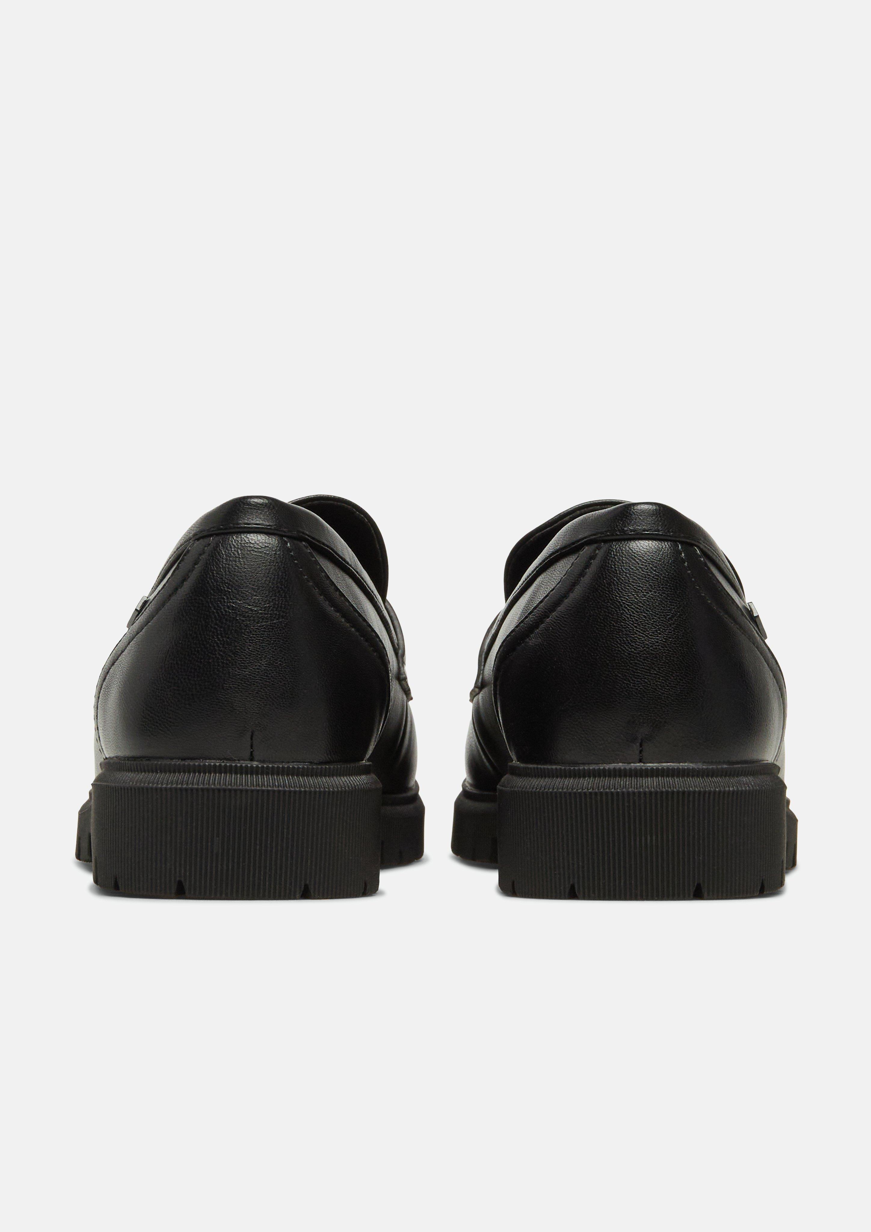 Femmes loafer en noir de s.Oliver