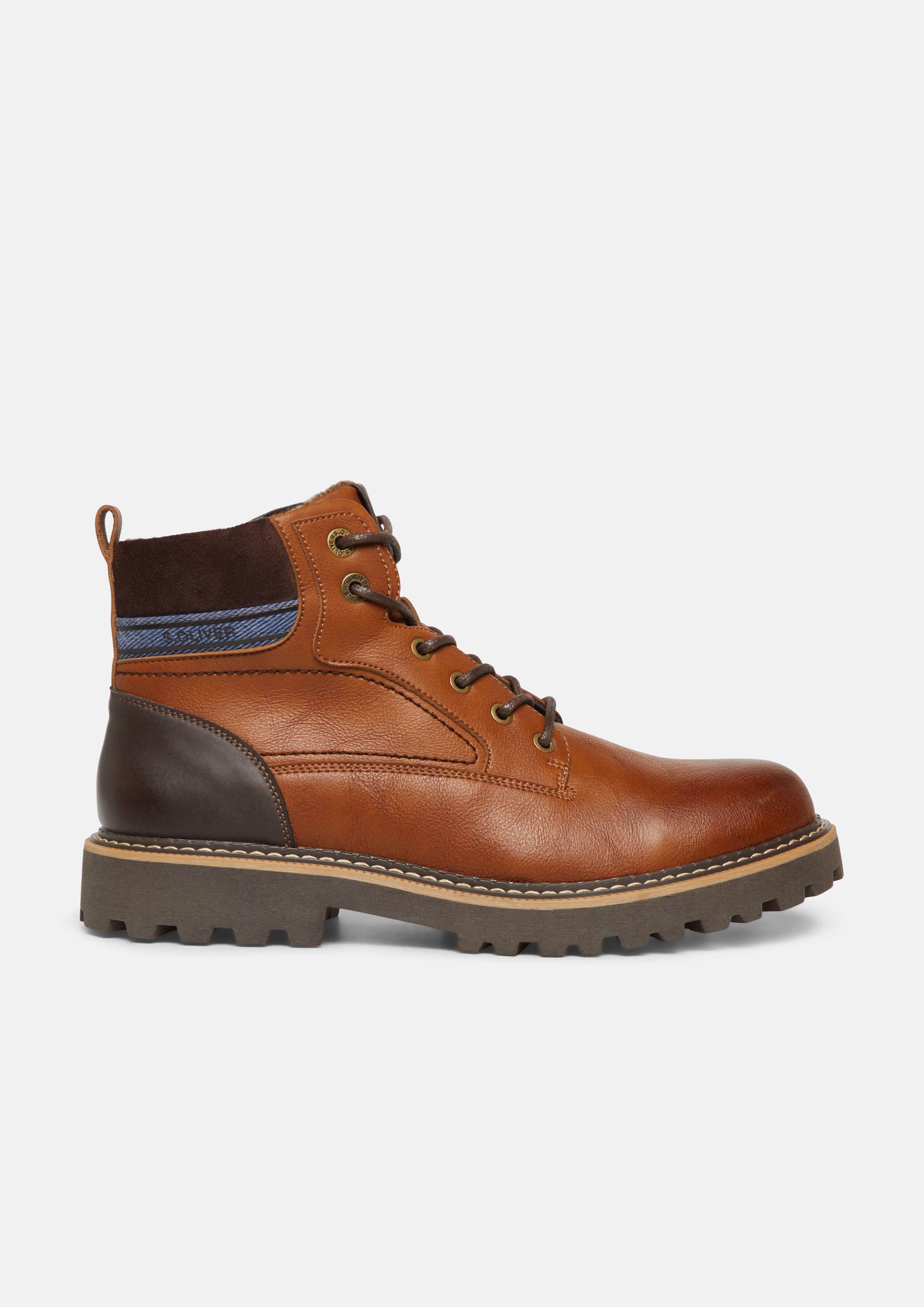 Bottes en mélange de matériaux avec semelle profilée en cannelle de s.Oliver