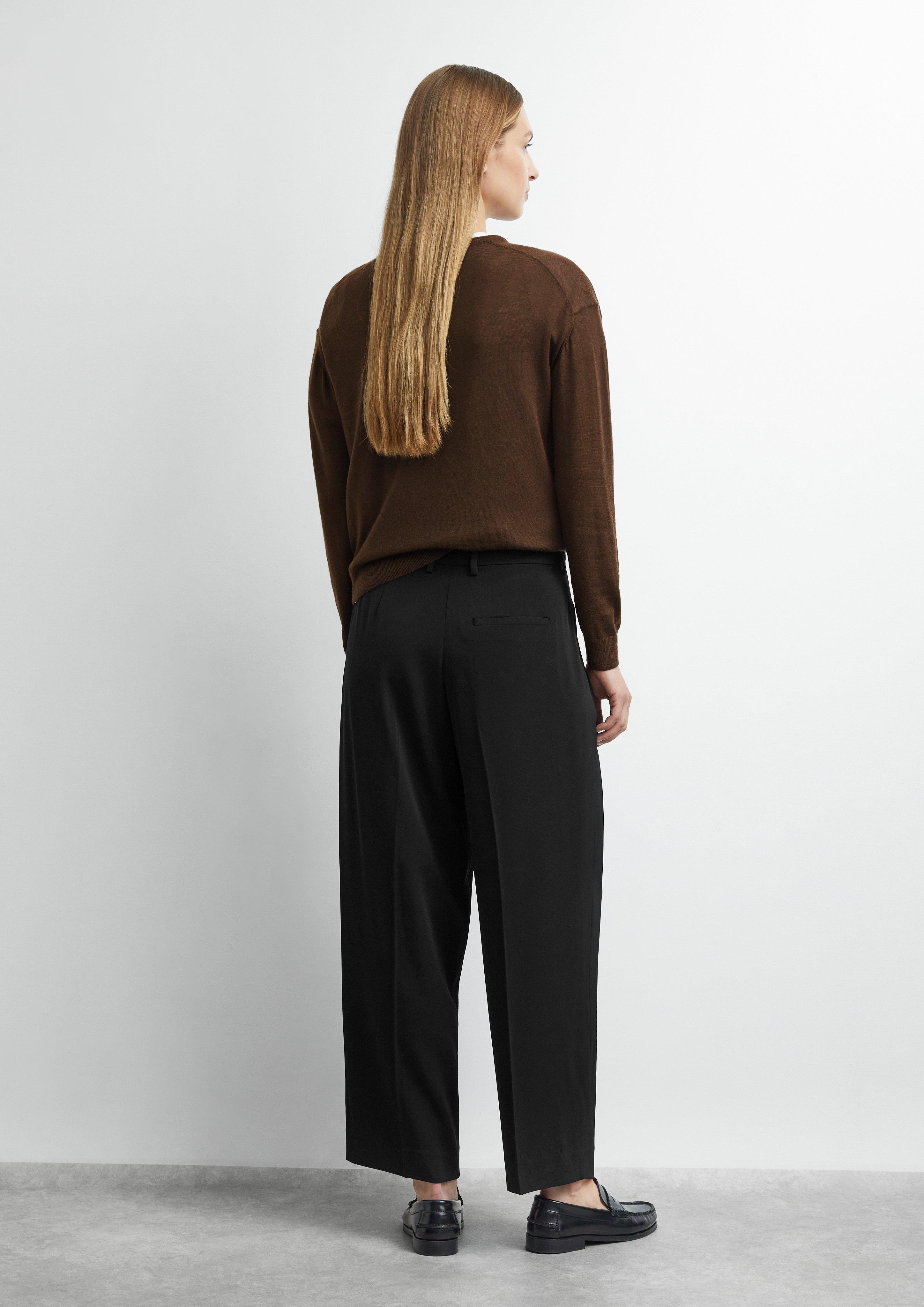 Pantalon à pinces, longueur cheville en noir de COMMA