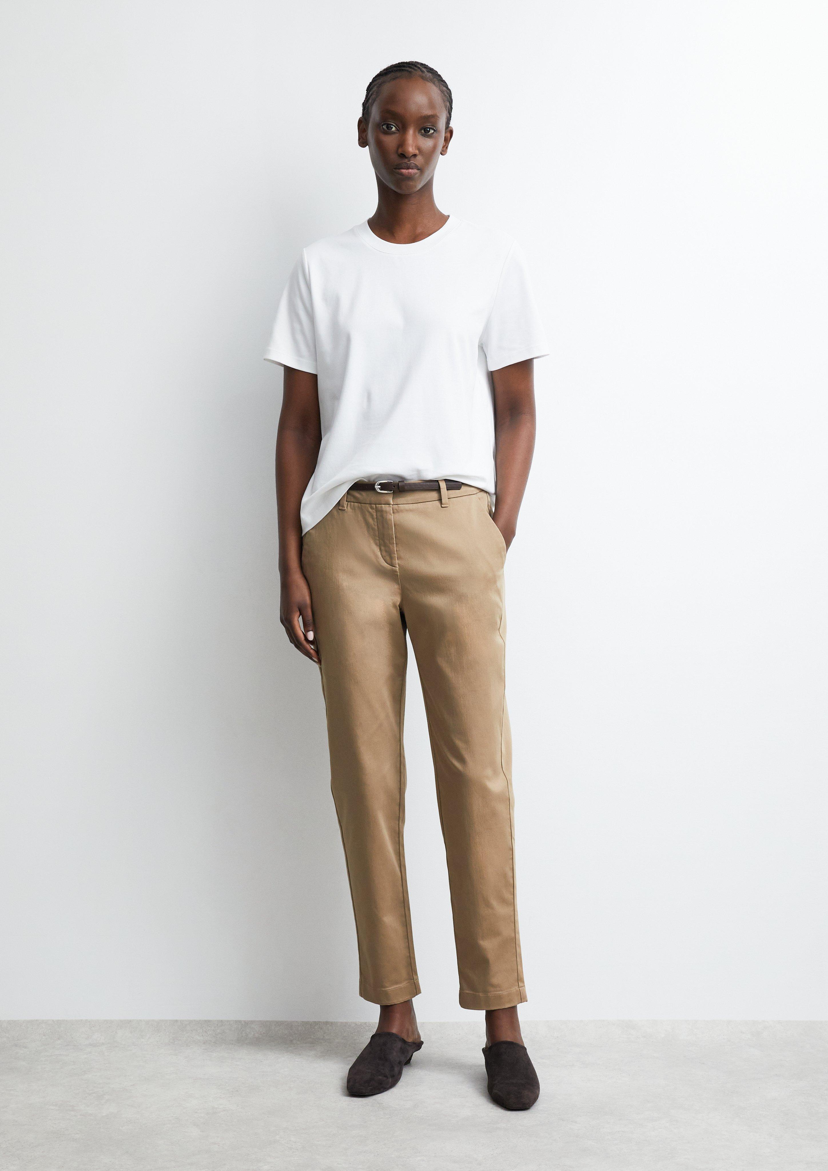 Chino mit Gürtel in sandfarben von COMMA