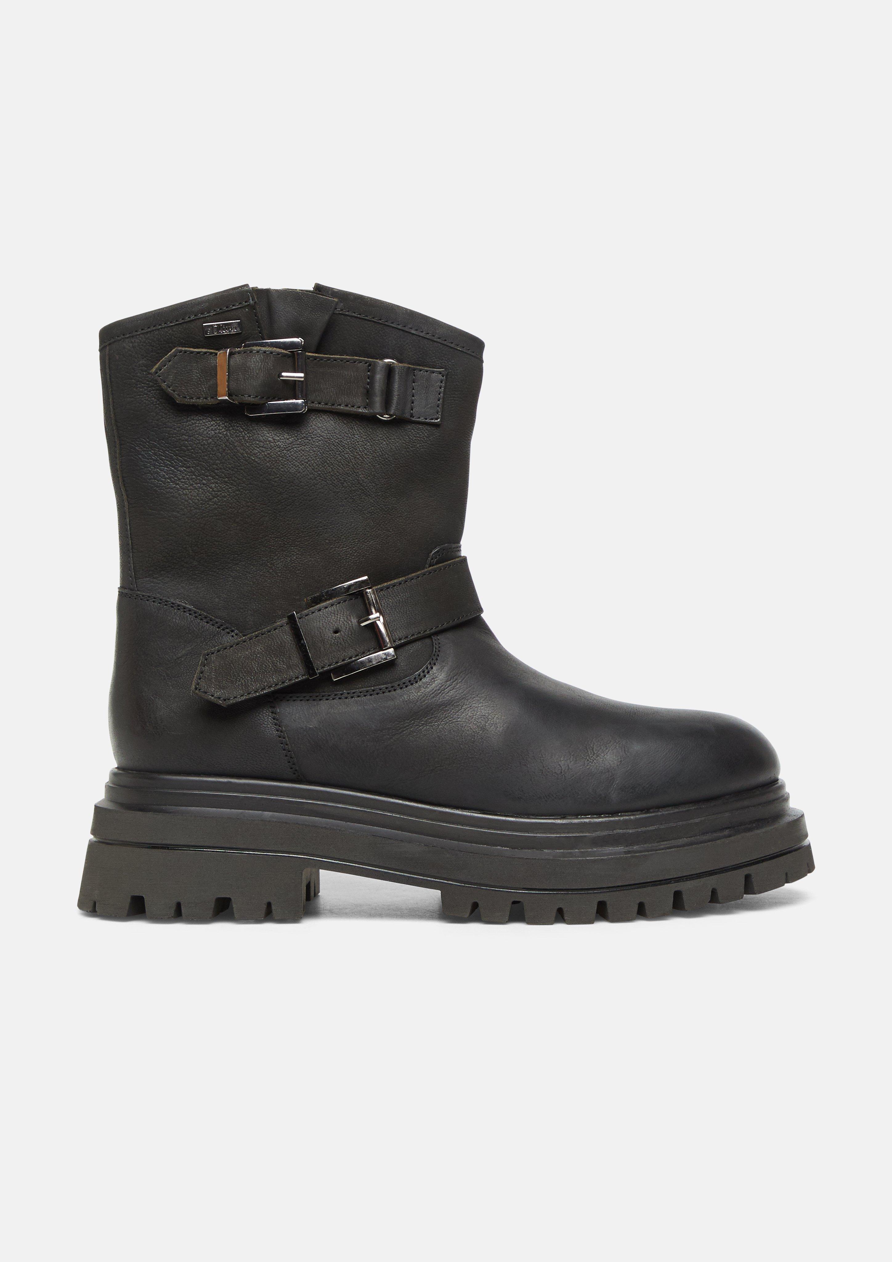 Stiefel in Farbe schwarz von s.Oliver