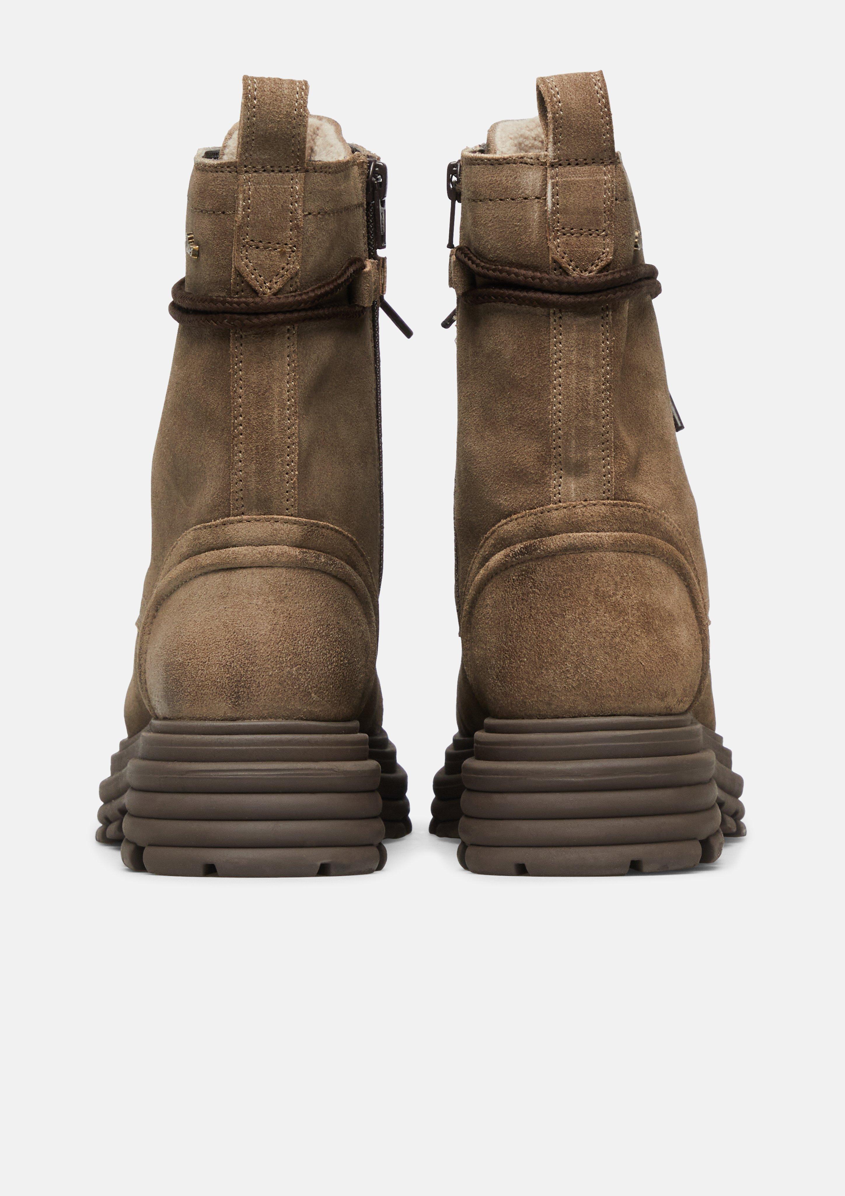 Femmes Bottes en daim à semelle profilée en brun de s.Oliver