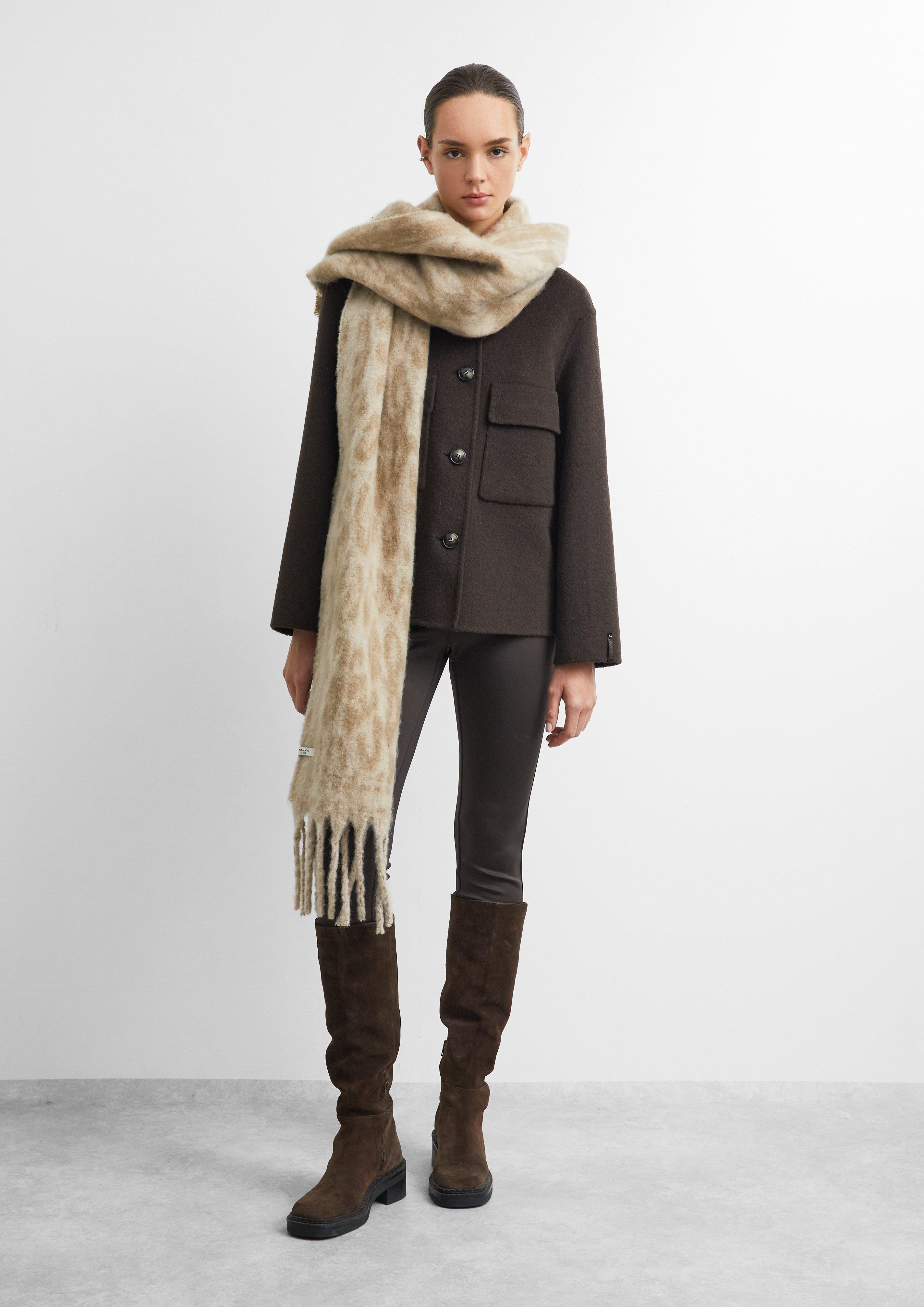 Scarf in beige by COMMA