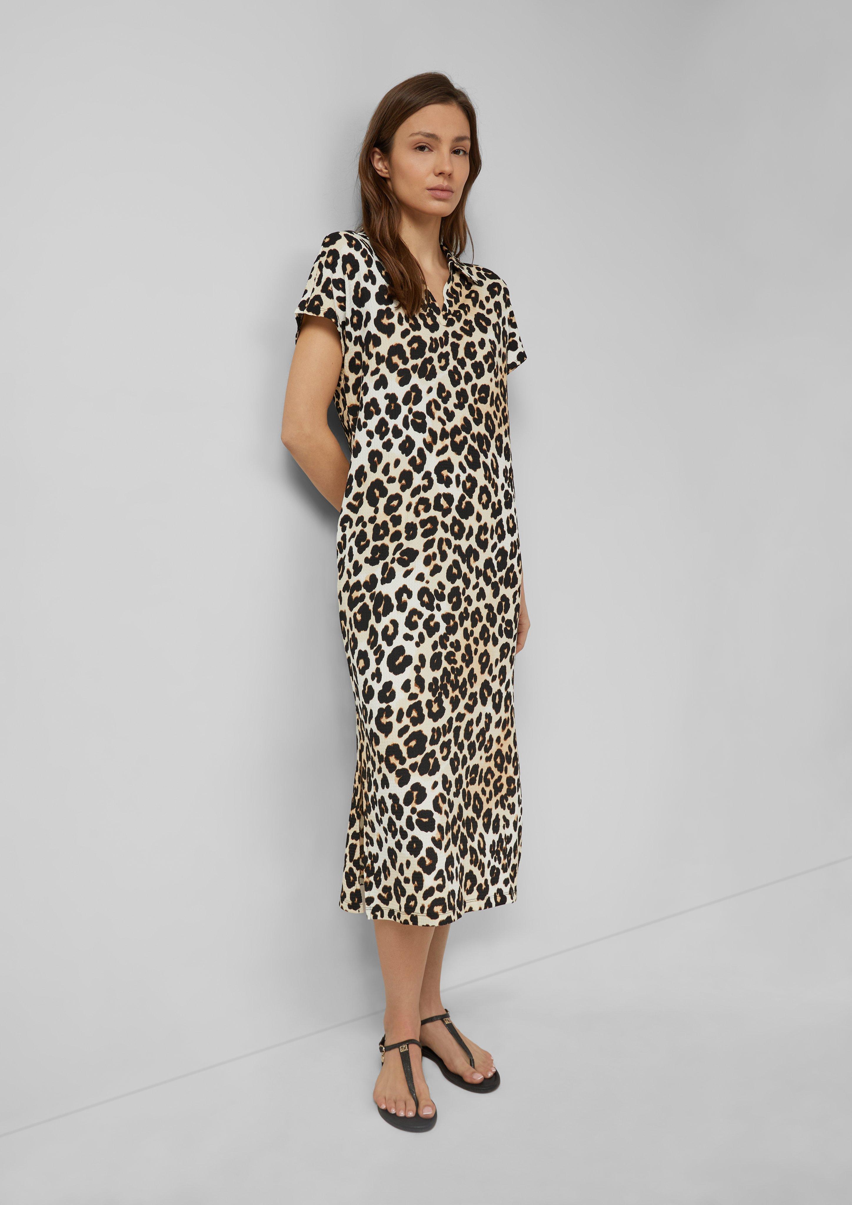 Sukienka w kolorze 02A7, 8918, 7900 & 9999