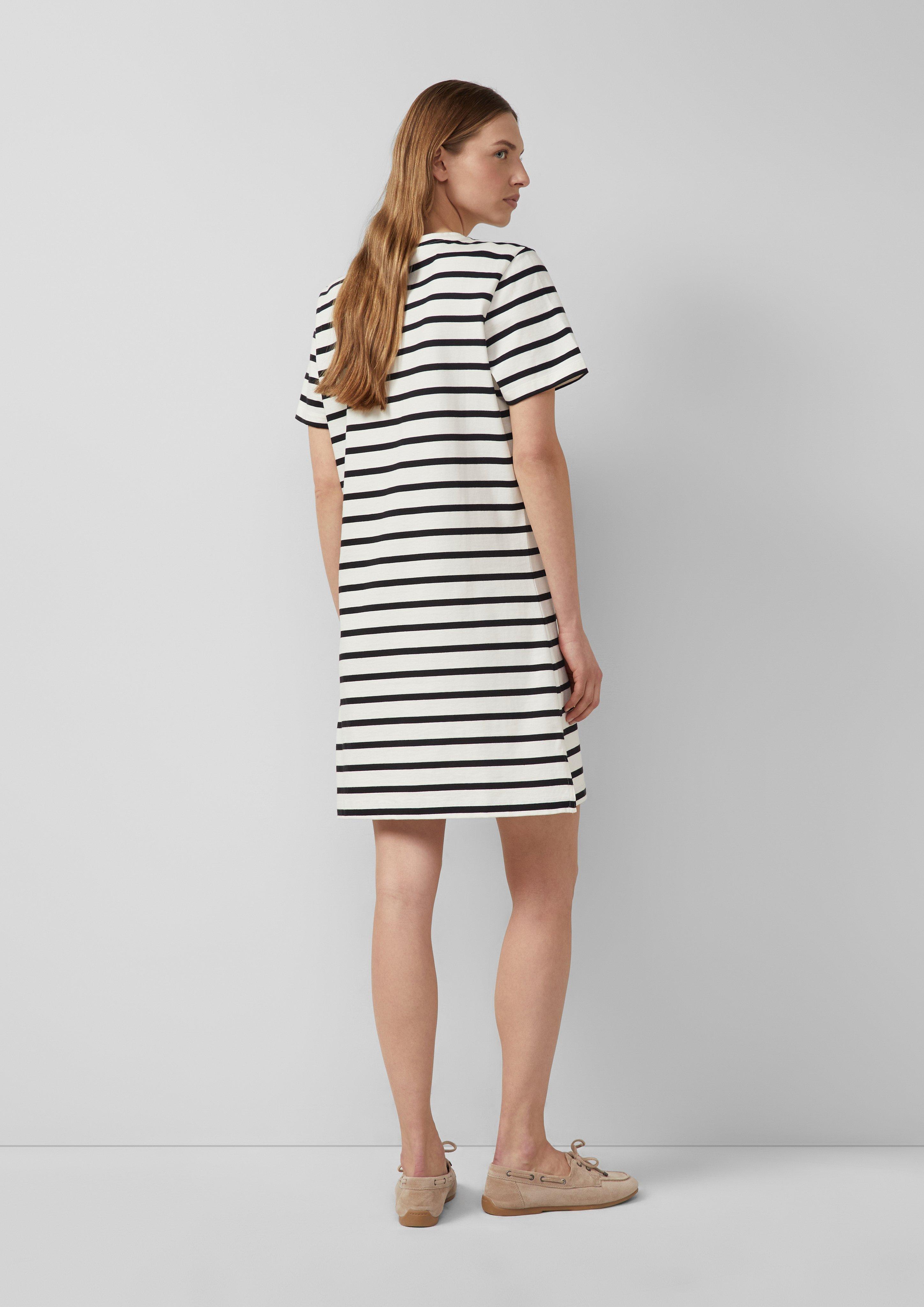 Kleid in 99G9, 39G9, 3903, 8918, 79G9, 7900, 89G9 & 9999