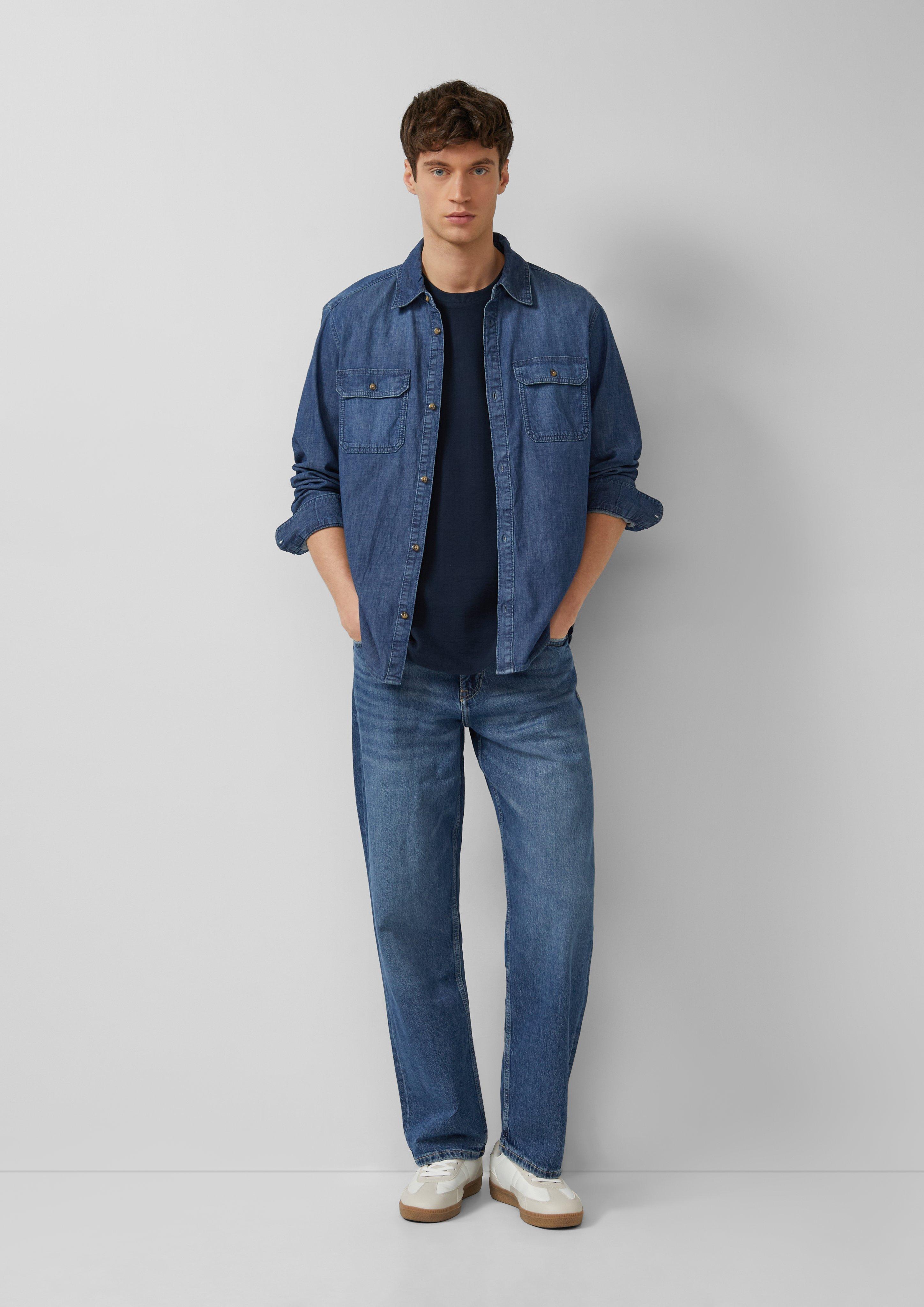 Koszulka w kolorze 5978, 9999, 0200, 9573, 7853 & 8148