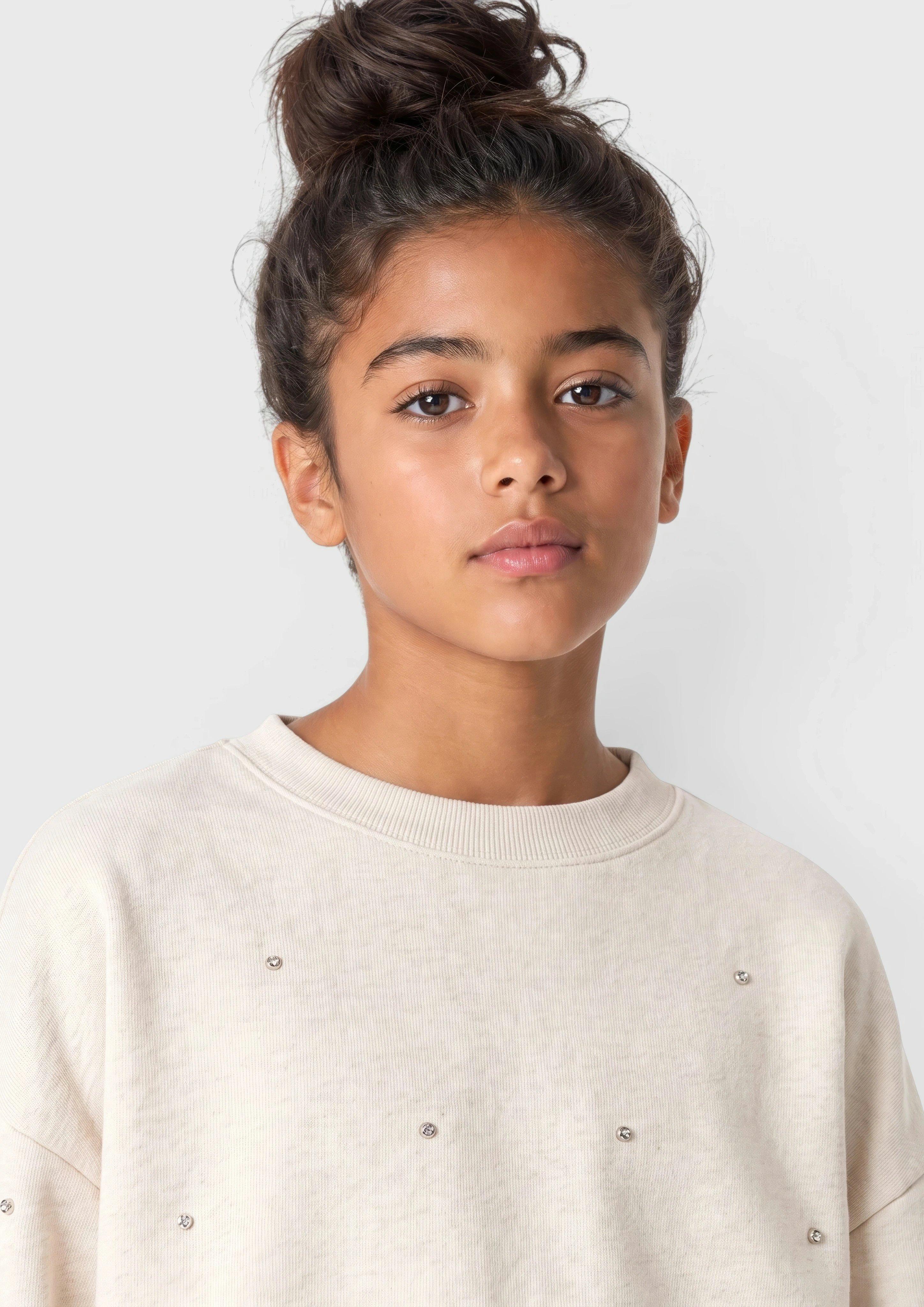 Kinder Oversize Sweatshirt mit Schmucksteinen in creme von s.Oliver