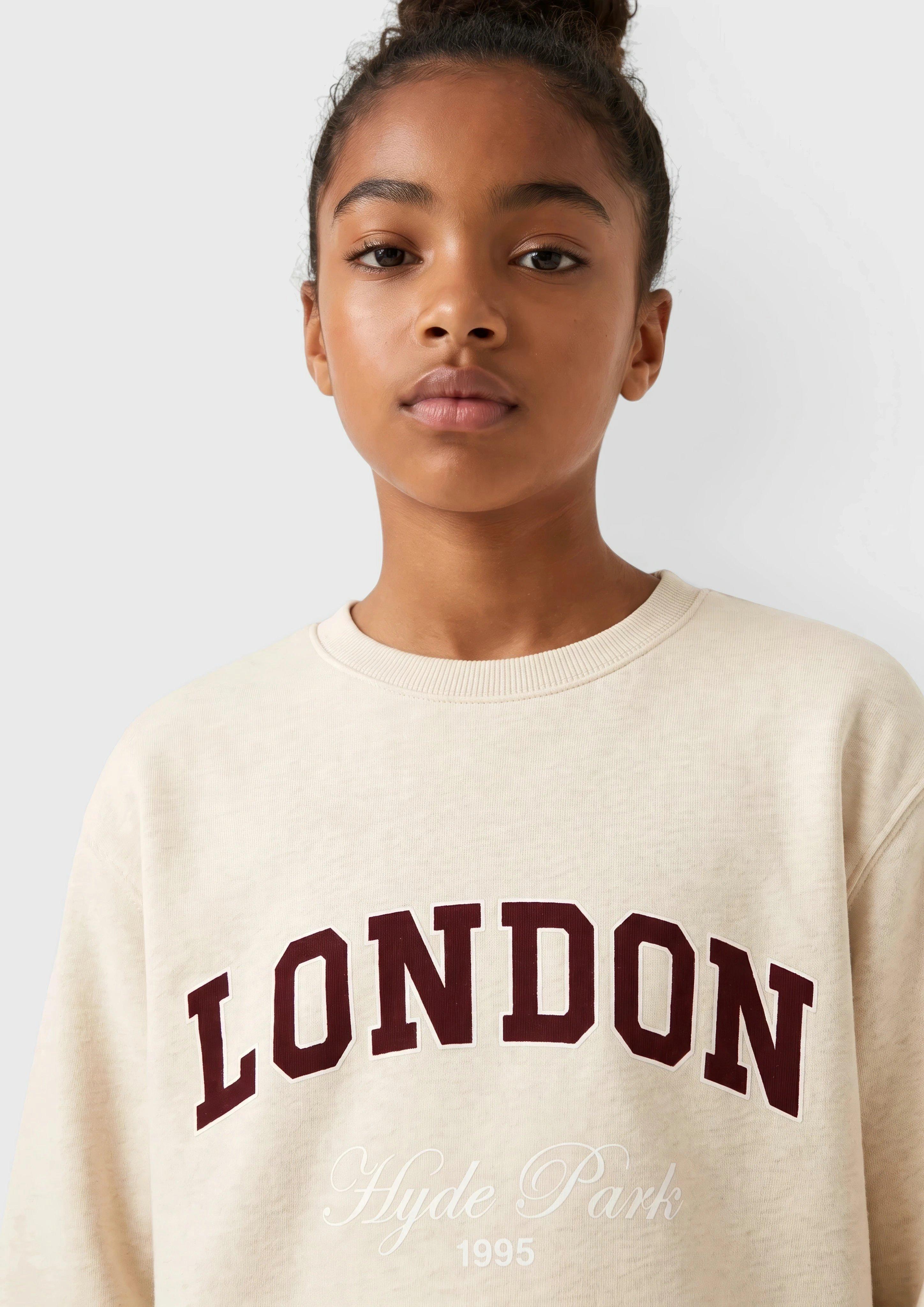Kinder Kuscheliges Oversize-Sweatshirt mit Flockprint in beige von s.Oliver