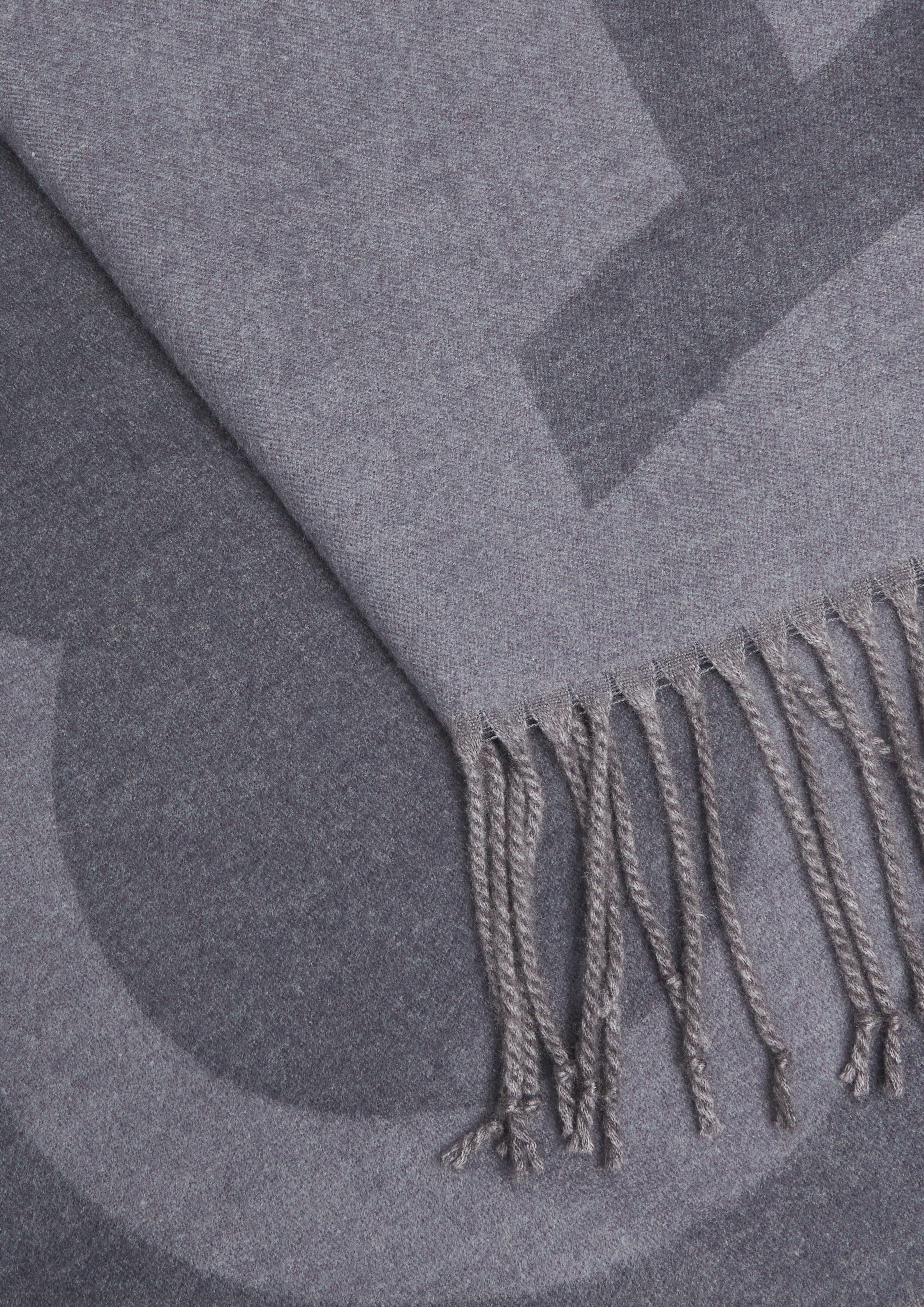 Scarf in grey by COMMA