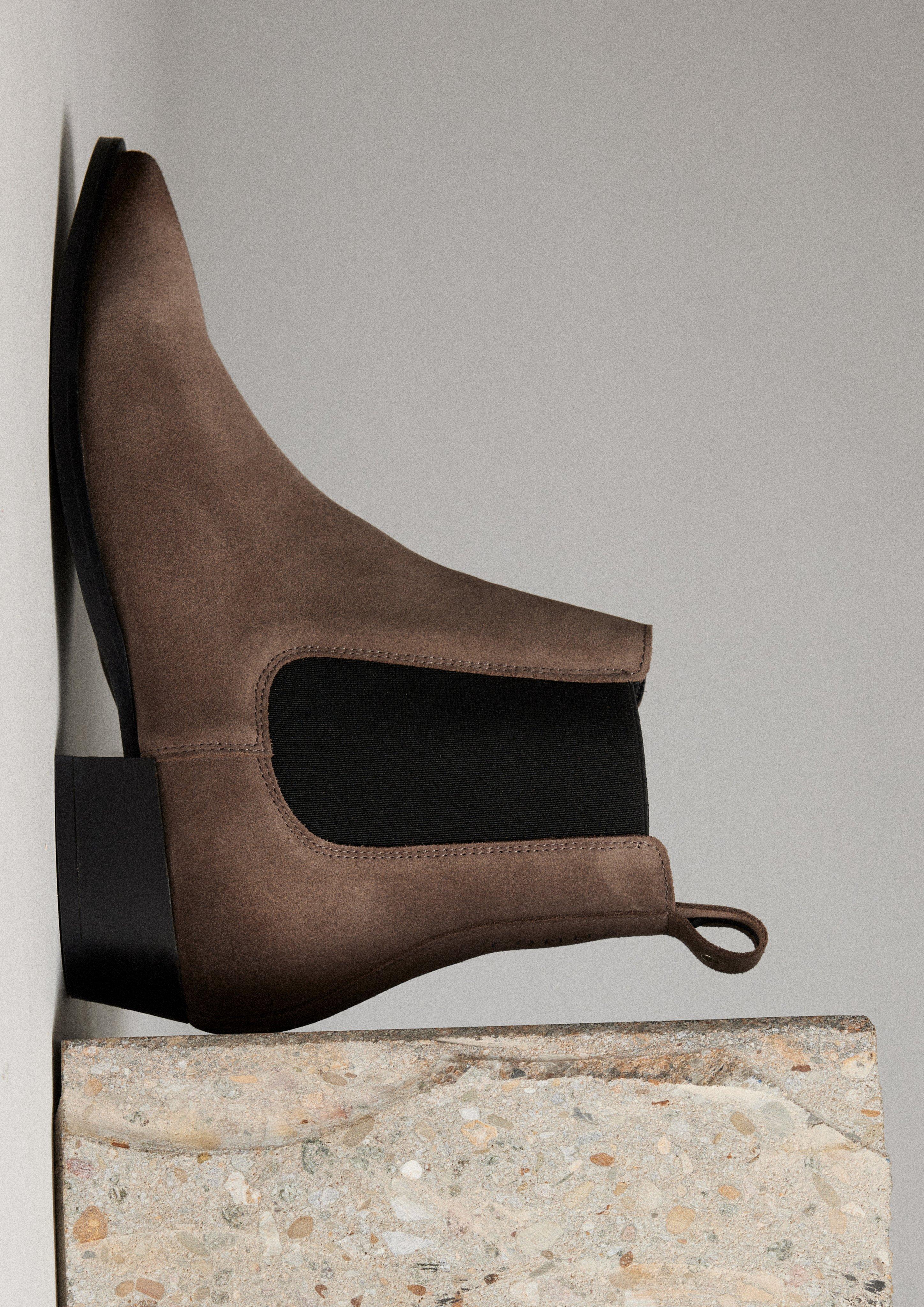Chelsea Boots in sandfarben von COMMA