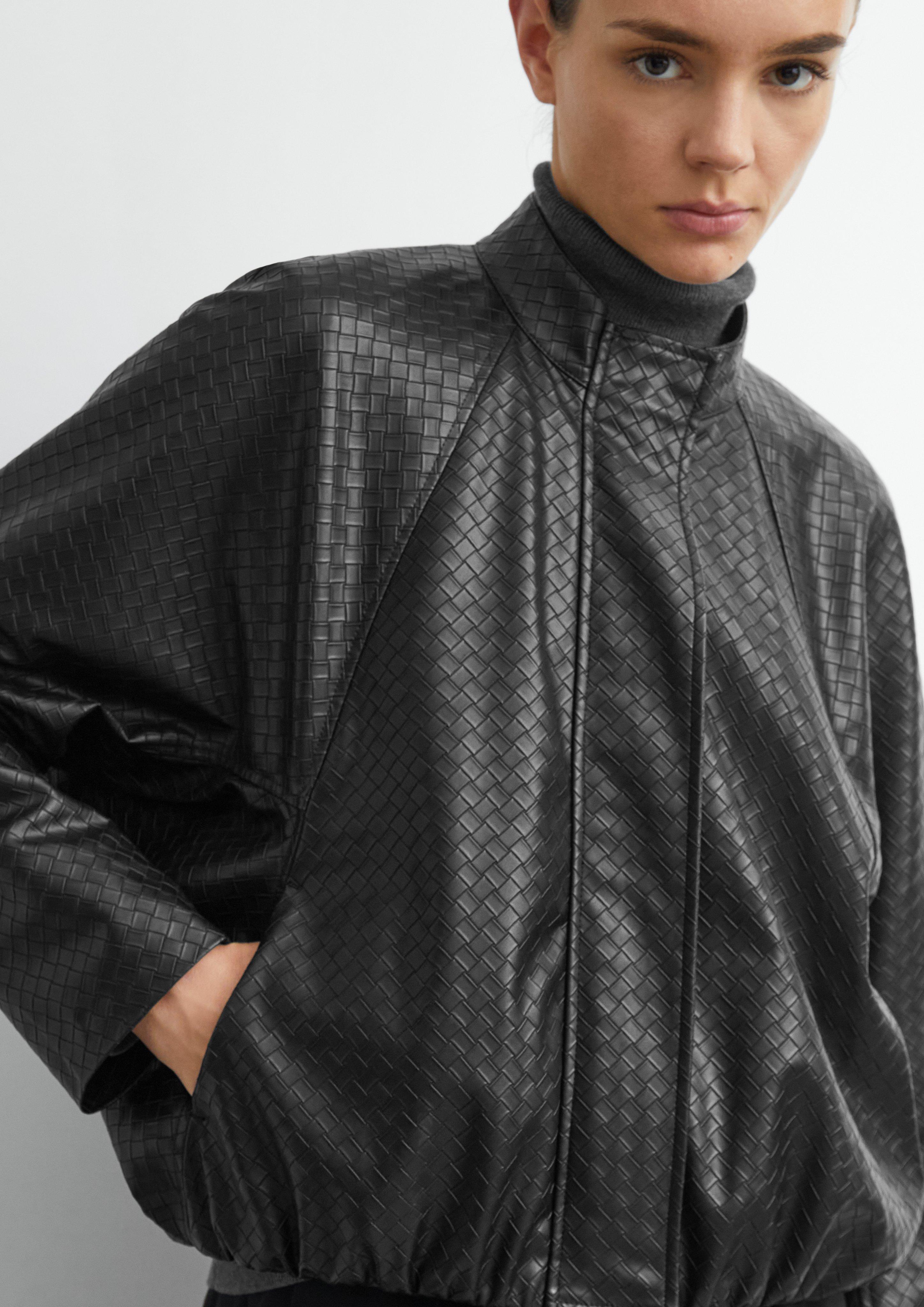 Indoor-Jacke in schwarz von COMMA