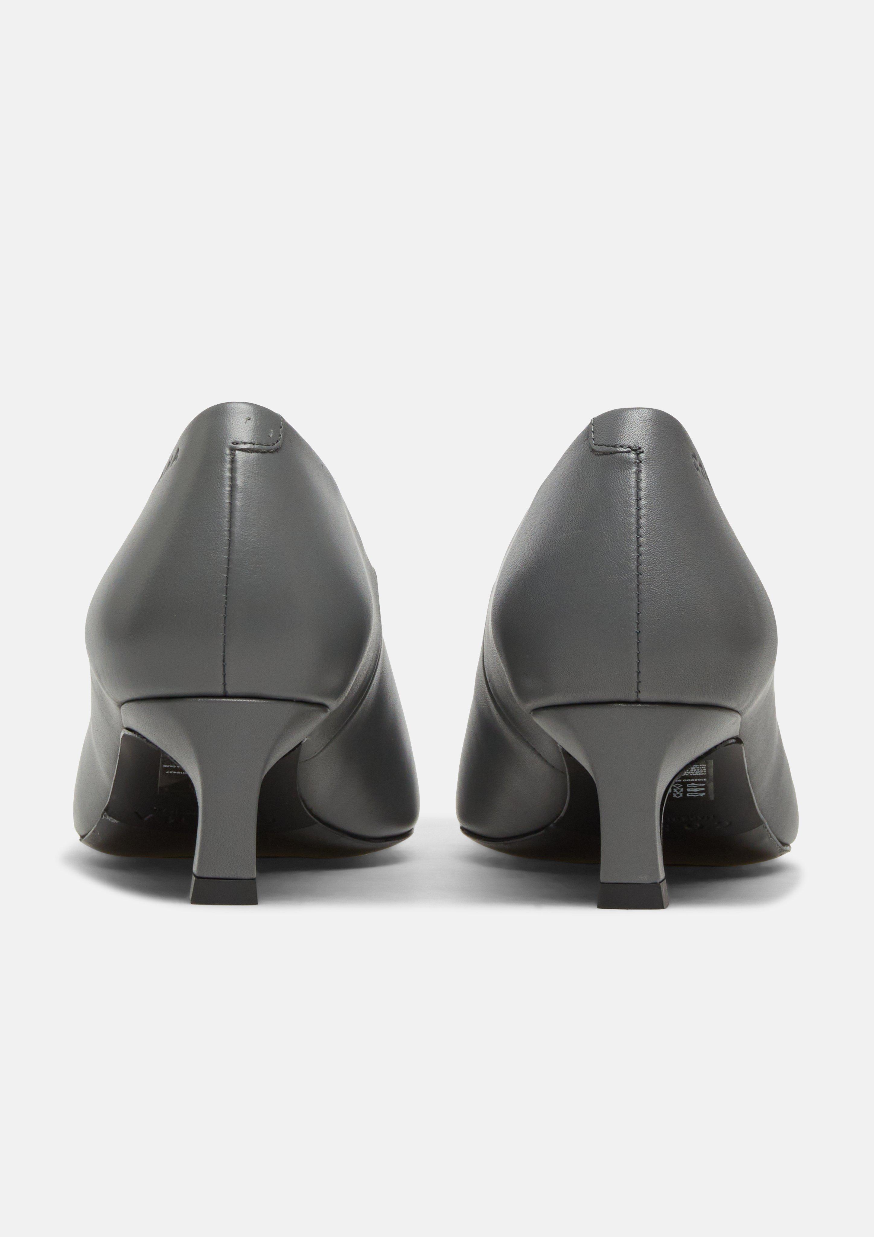 Pumps in grau von COMMA