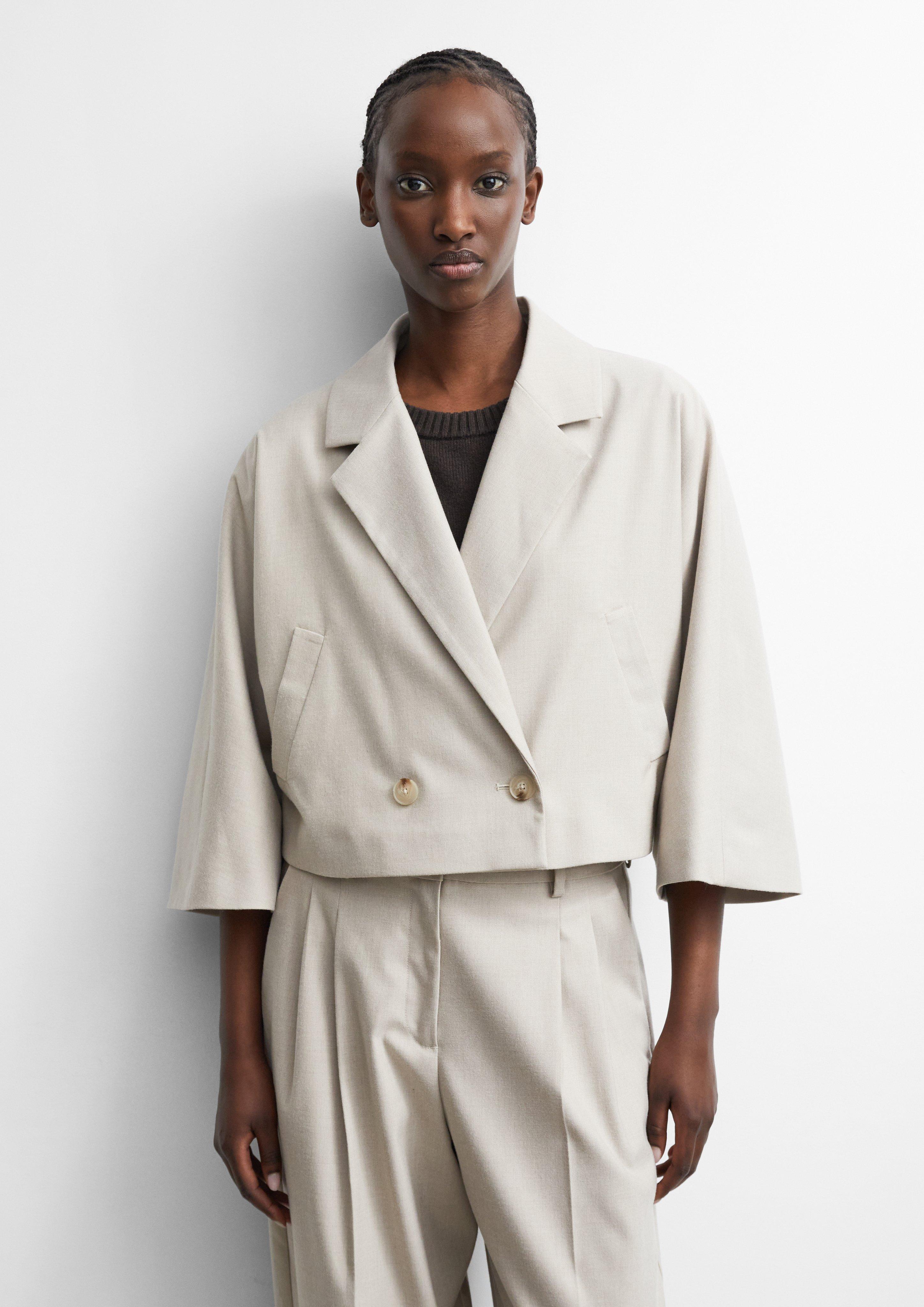 Indoor blazer in beige by COMMA
