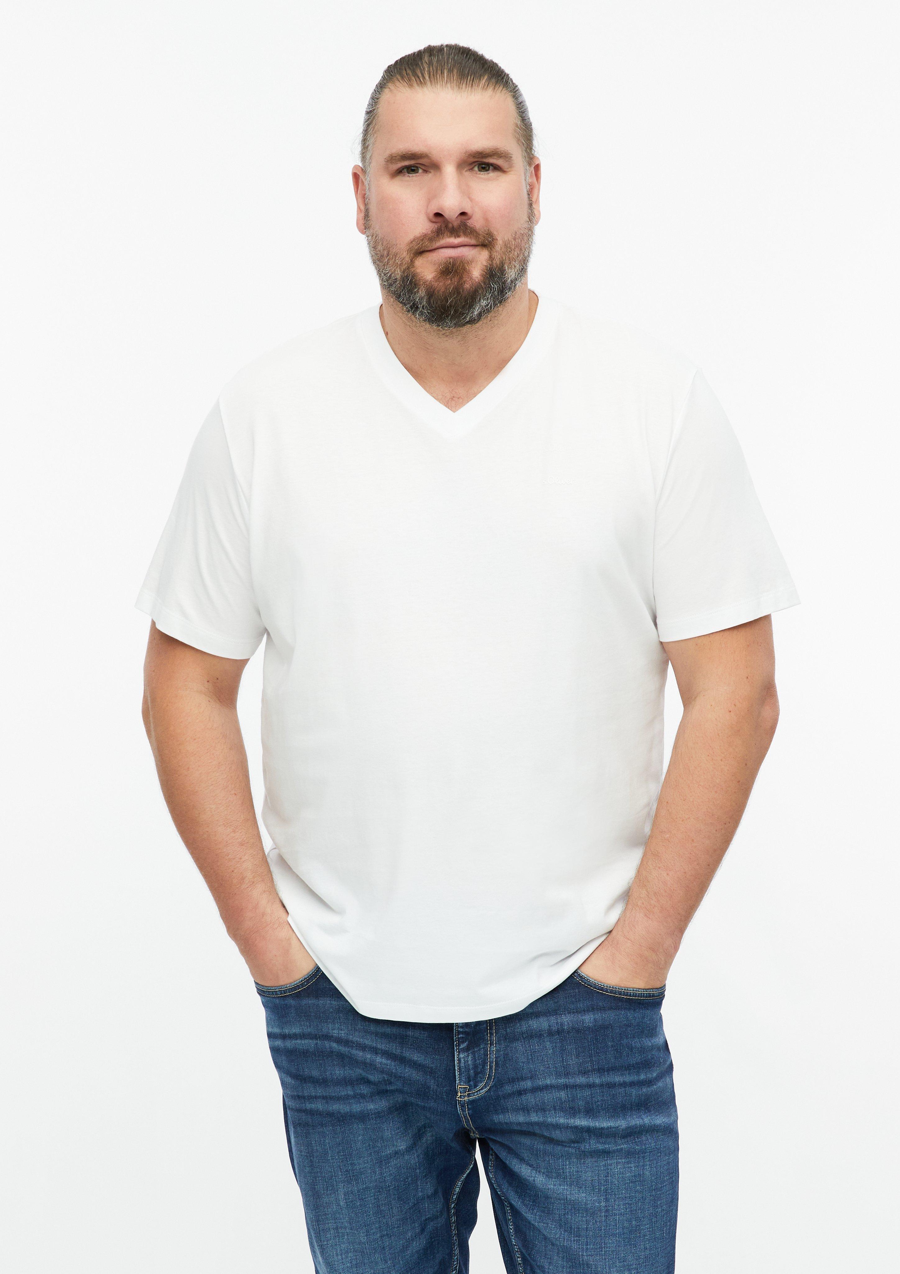 Baumwoll-T-Shirt mit Logo-Print und V-Neck in Farbe weiß von s.Oliver Men Big Sizes