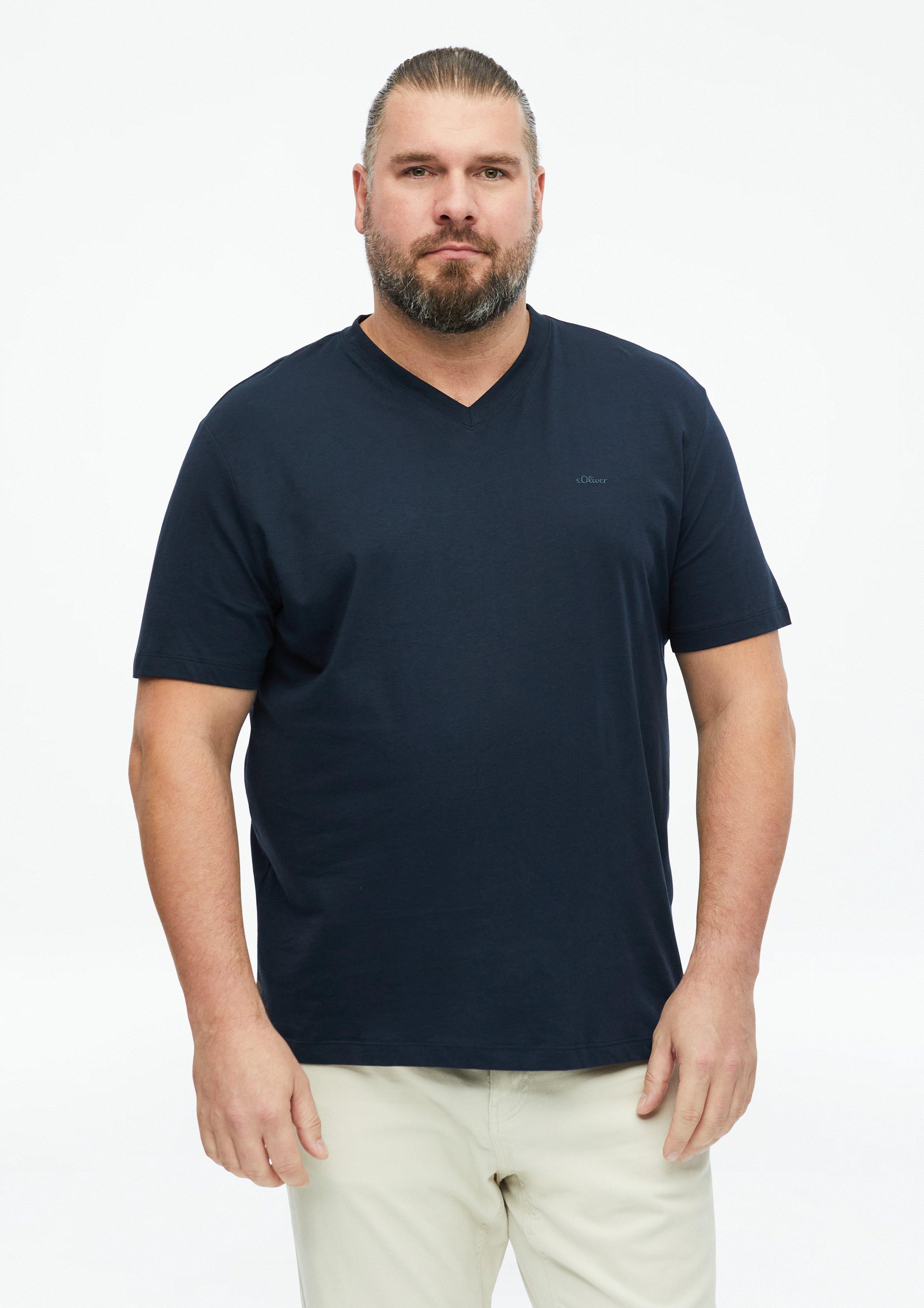 Katoenen T-shirt met logo-opdruk en V-hals in navy van s.Oliver Men Big Sizes