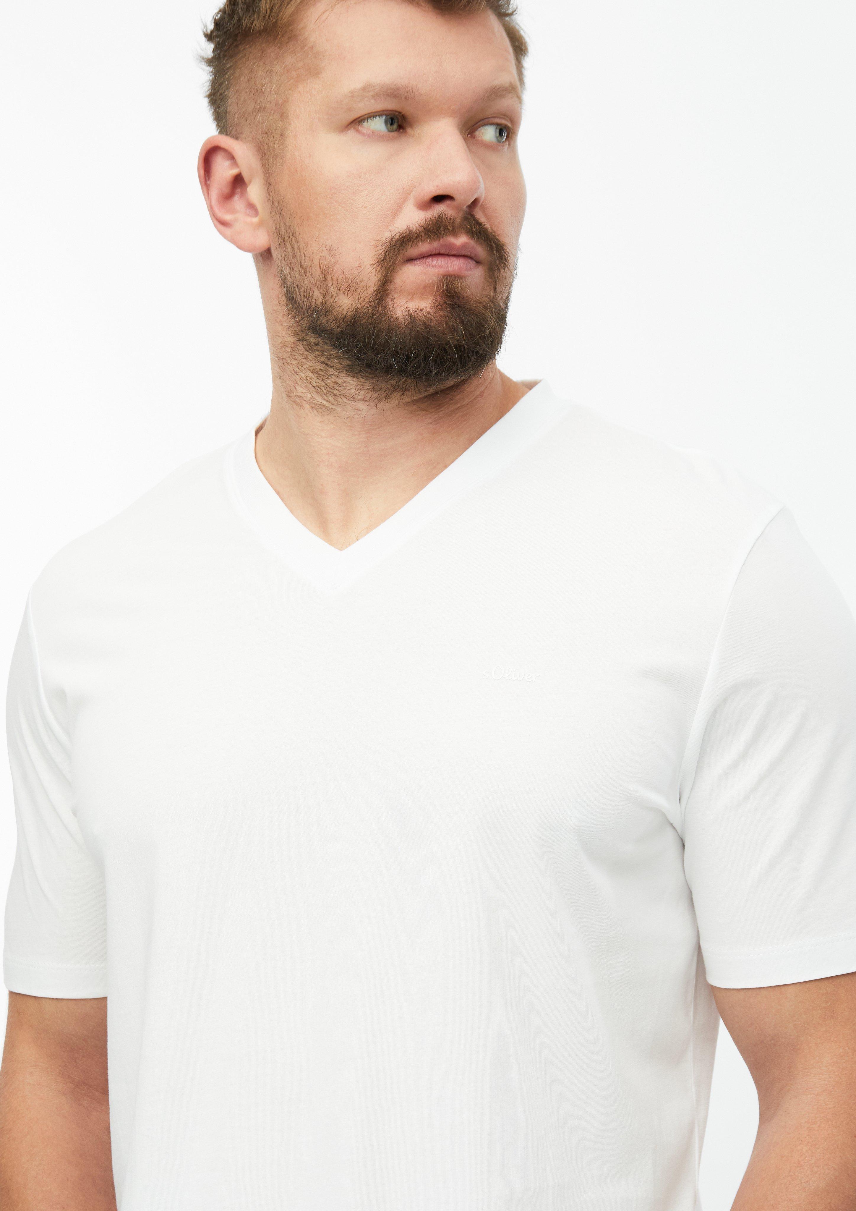 Men Cotton T-shirt with logo print and V-neck in white by s.Oliver Men Tall Sizes