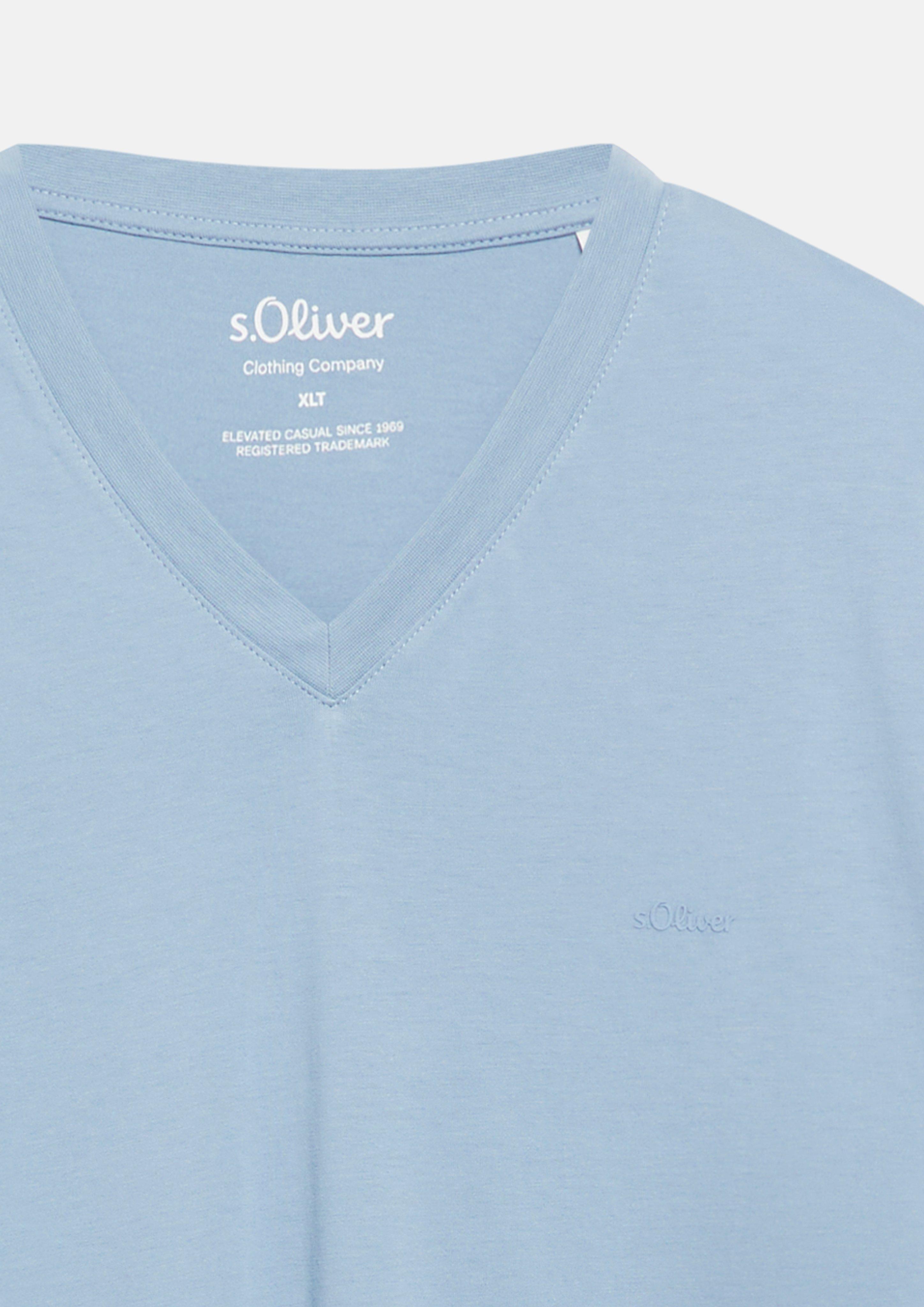 Hommes T-shirt en coton avec logo imprimé et col en V en bleu de s.Oliver Men Tall Sizes