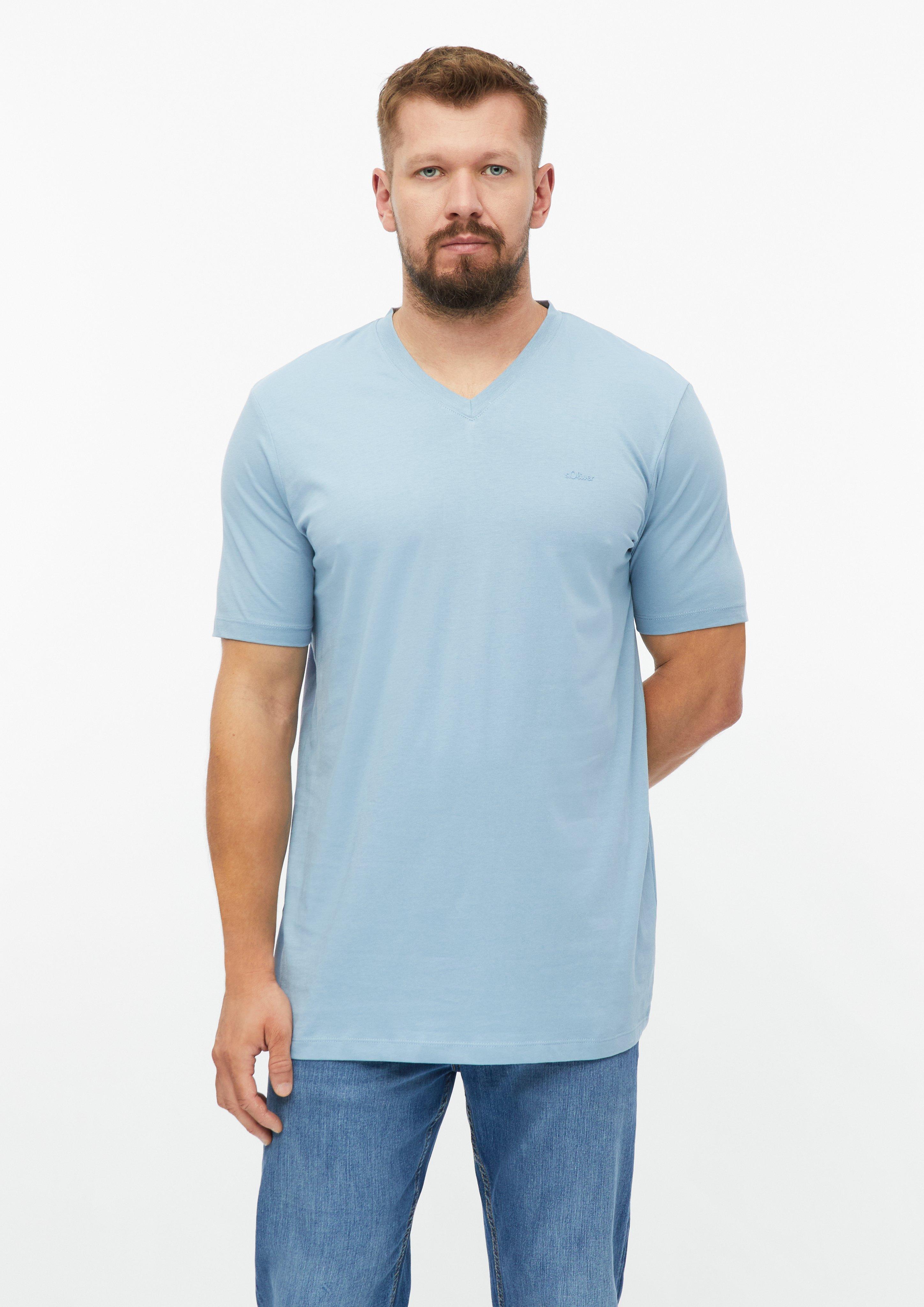 T-shirt en coton avec logo imprimé et col en V en bleu clair de s.Oliver Men Tall Sizes