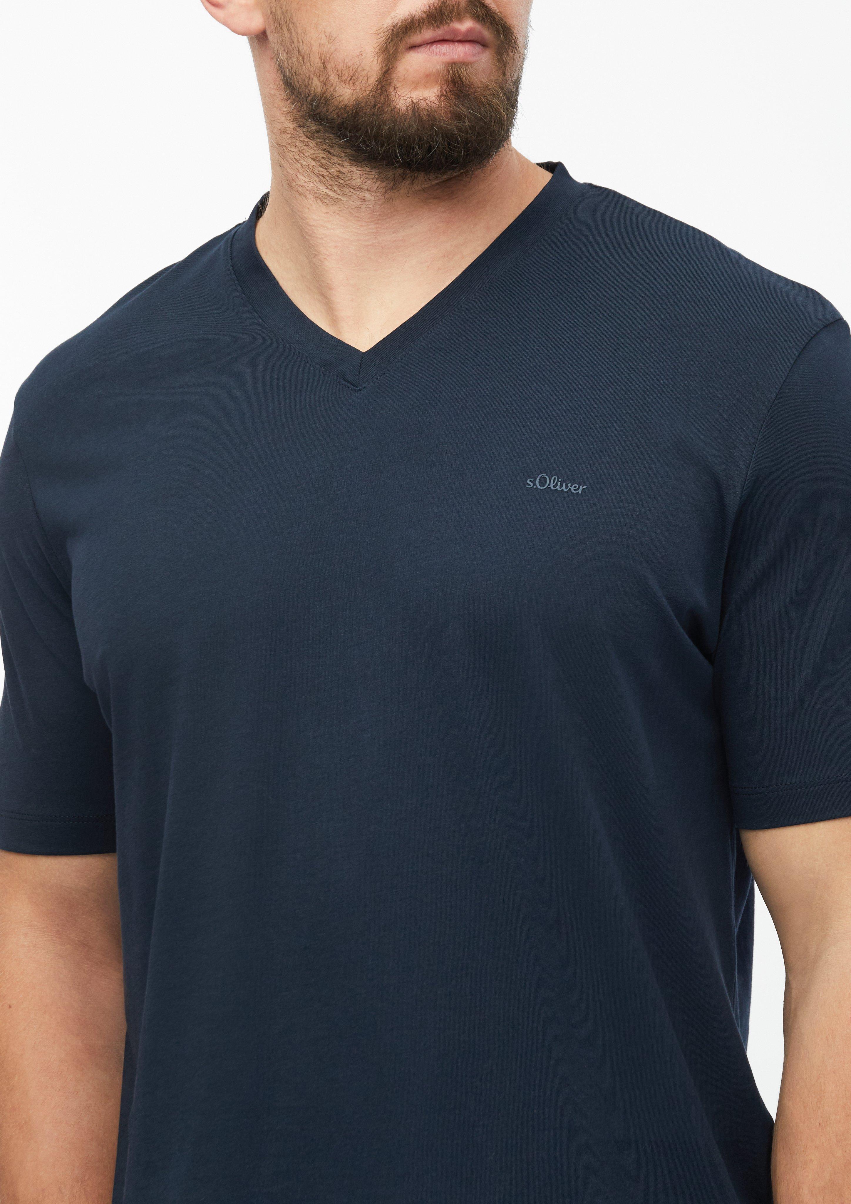 Hommes T-shirt en coton avec logo imprimé et col en V en bleu de s.Oliver Men Tall Sizes