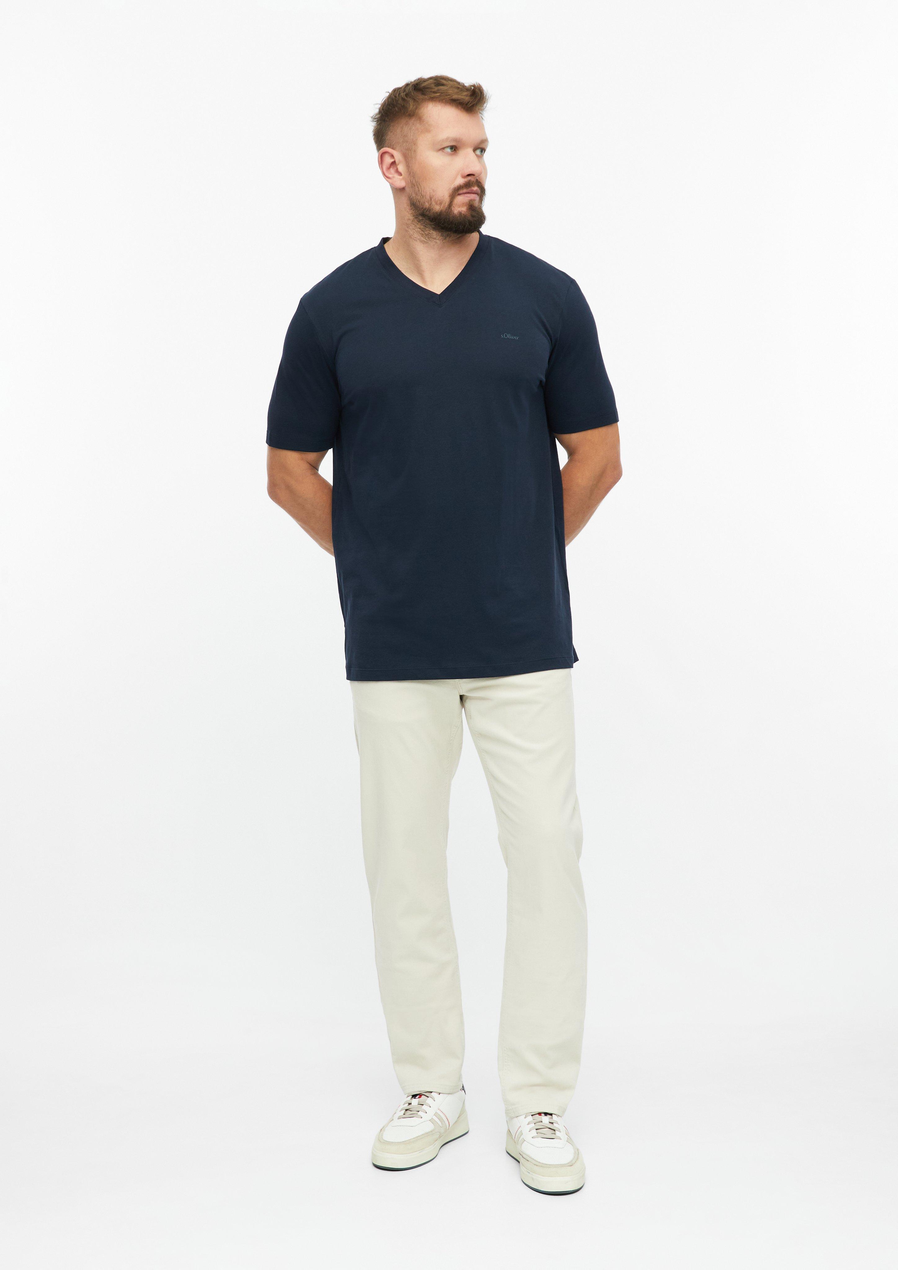 Hommes T-shirt en coton avec logo imprimé et col en V en bleu de s.Oliver Men Tall Sizes