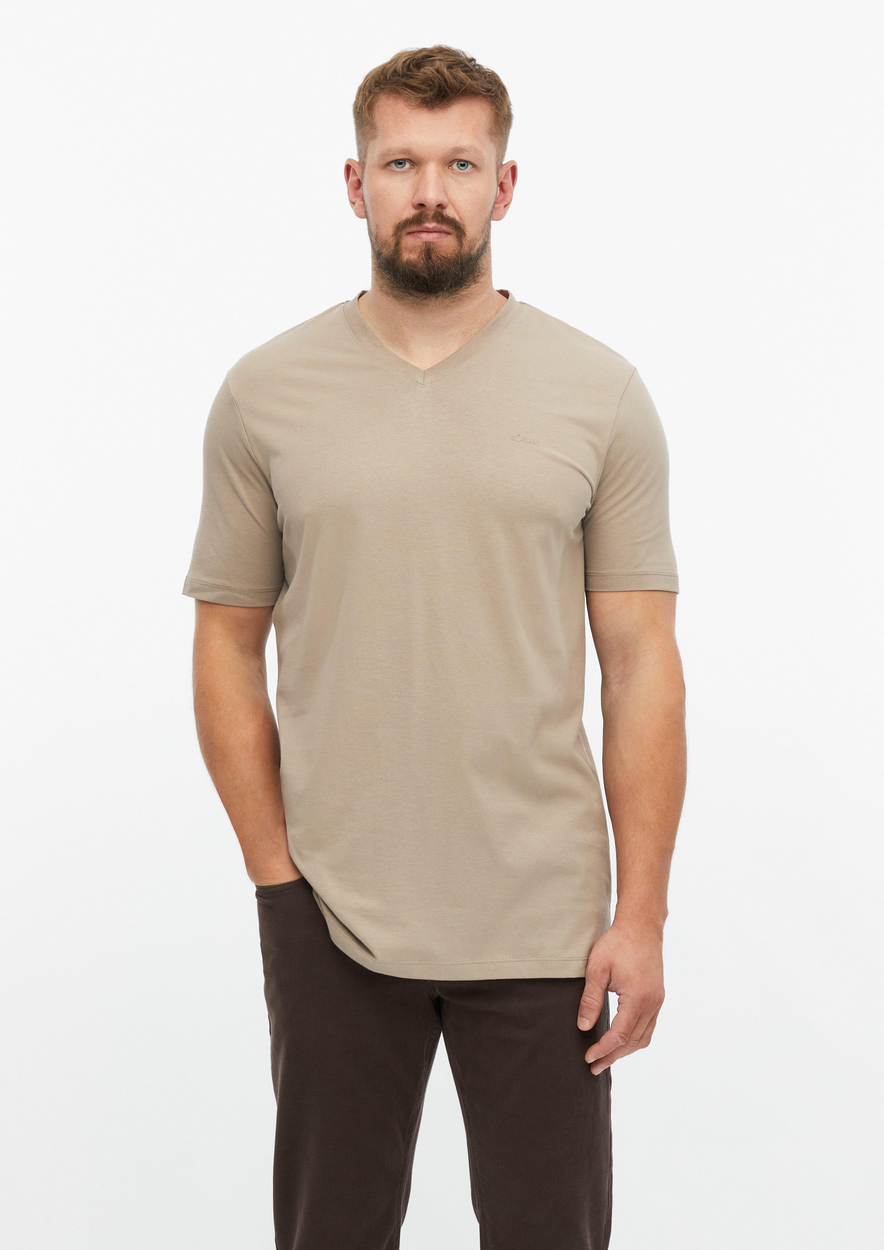 Baumwoll-T-Shirt mit Logo-Print und V-Neck in Farbe hellbraun von s.Oliver Men Tall Sizes