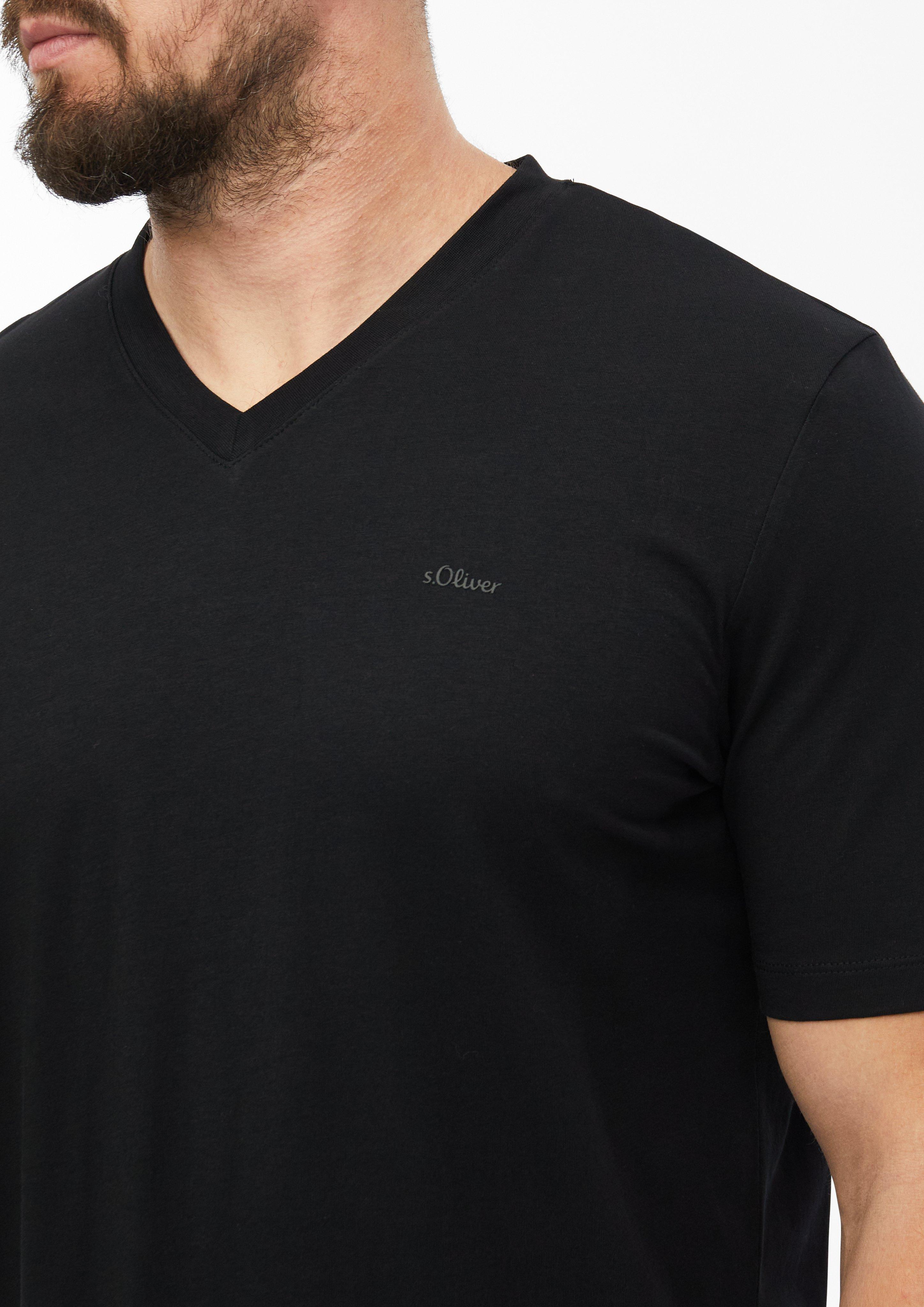 Men Cotton T-shirt with logo print and V-neck in black by s.Oliver Men Tall Sizes