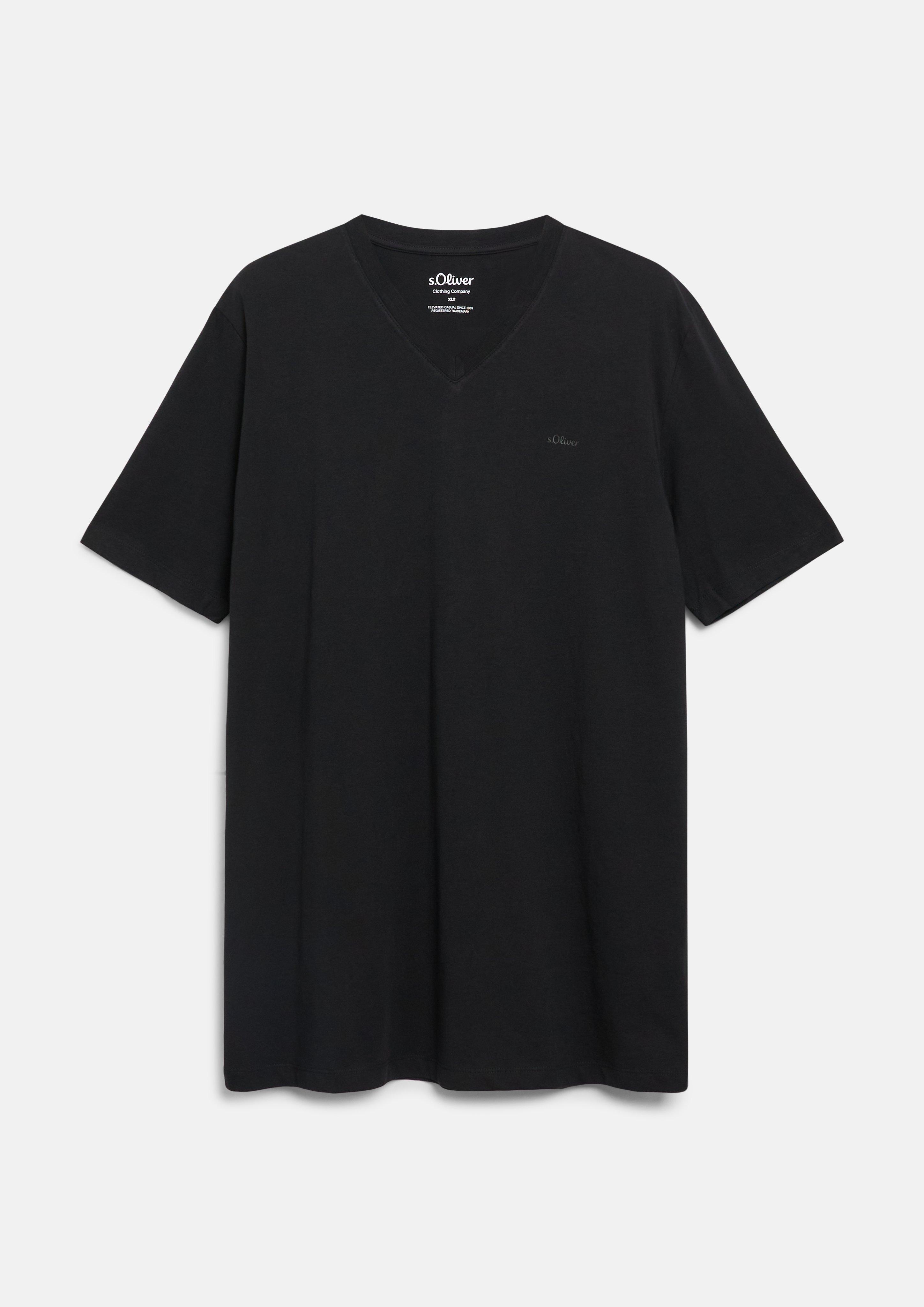 Baumwoll-T-Shirt mit Logo-Print und V-Neck in Farbe schwarz von s.Oliver Men Tall Sizes