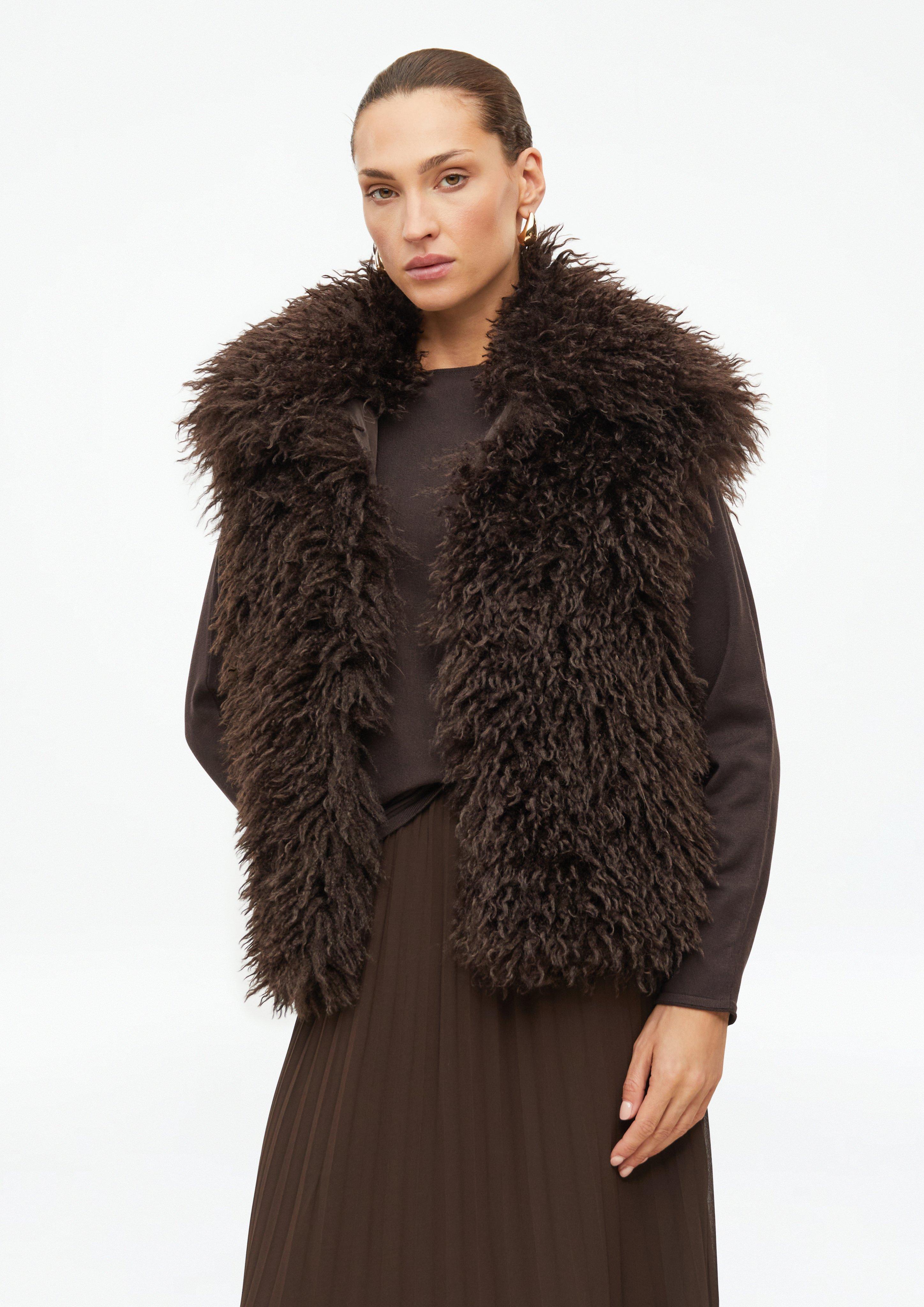 Knus vest met haaksluiting