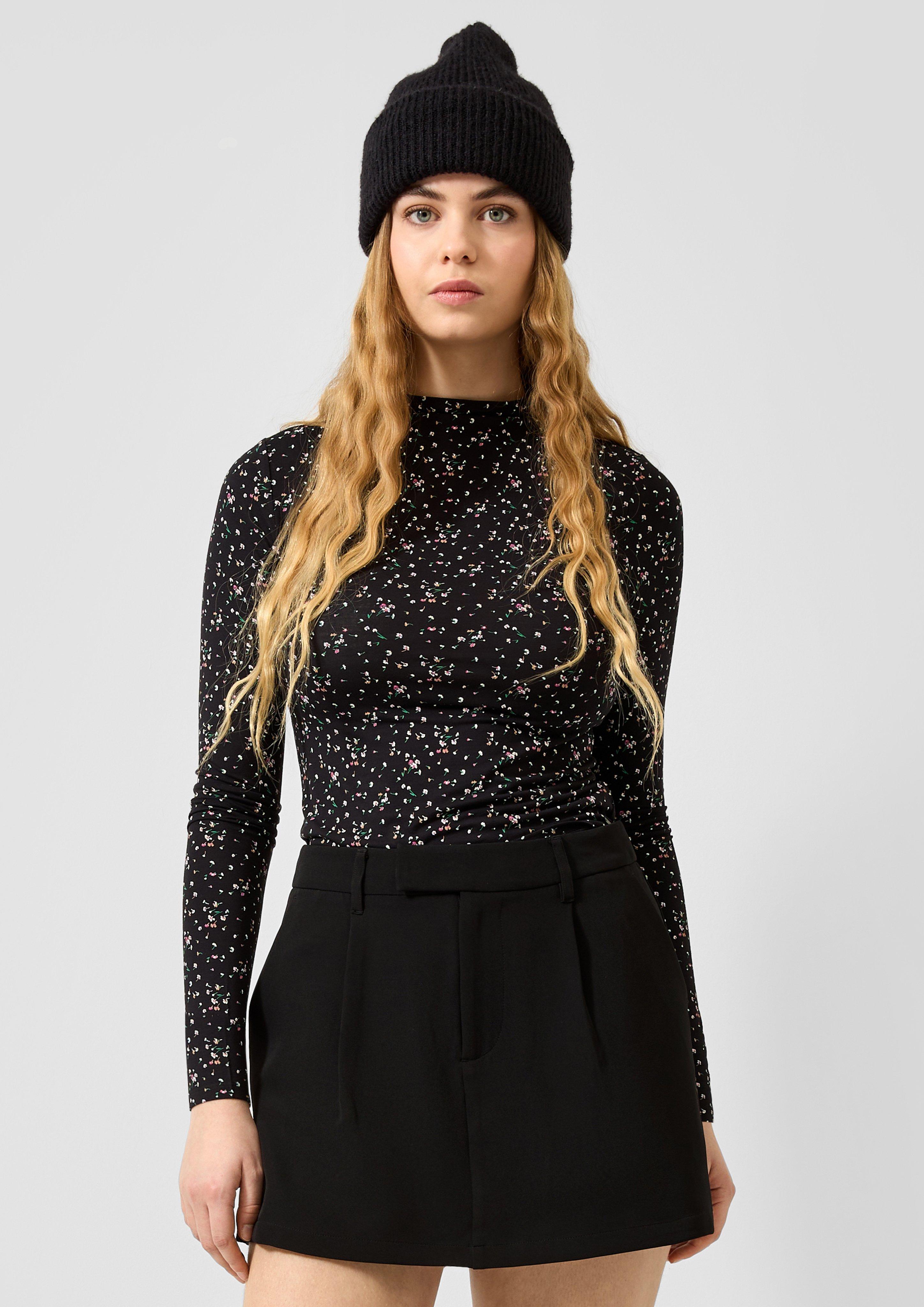 Schmales Viskose-Shirt mit Blumenprint in Farbe schwarz von QS