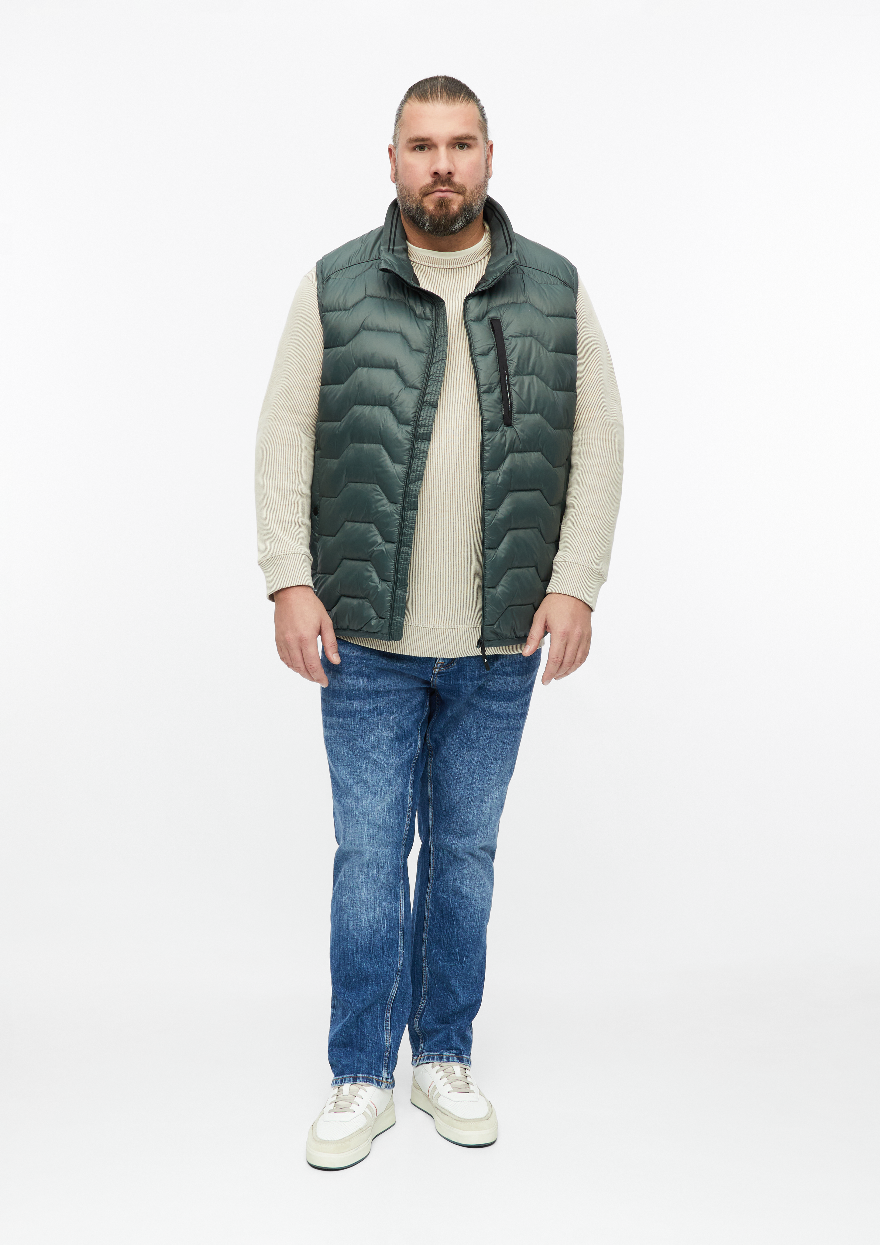 Heren Waterafstotend gewatteerd vest met sportieve details in groen van s.Oliver Men Big Sizes