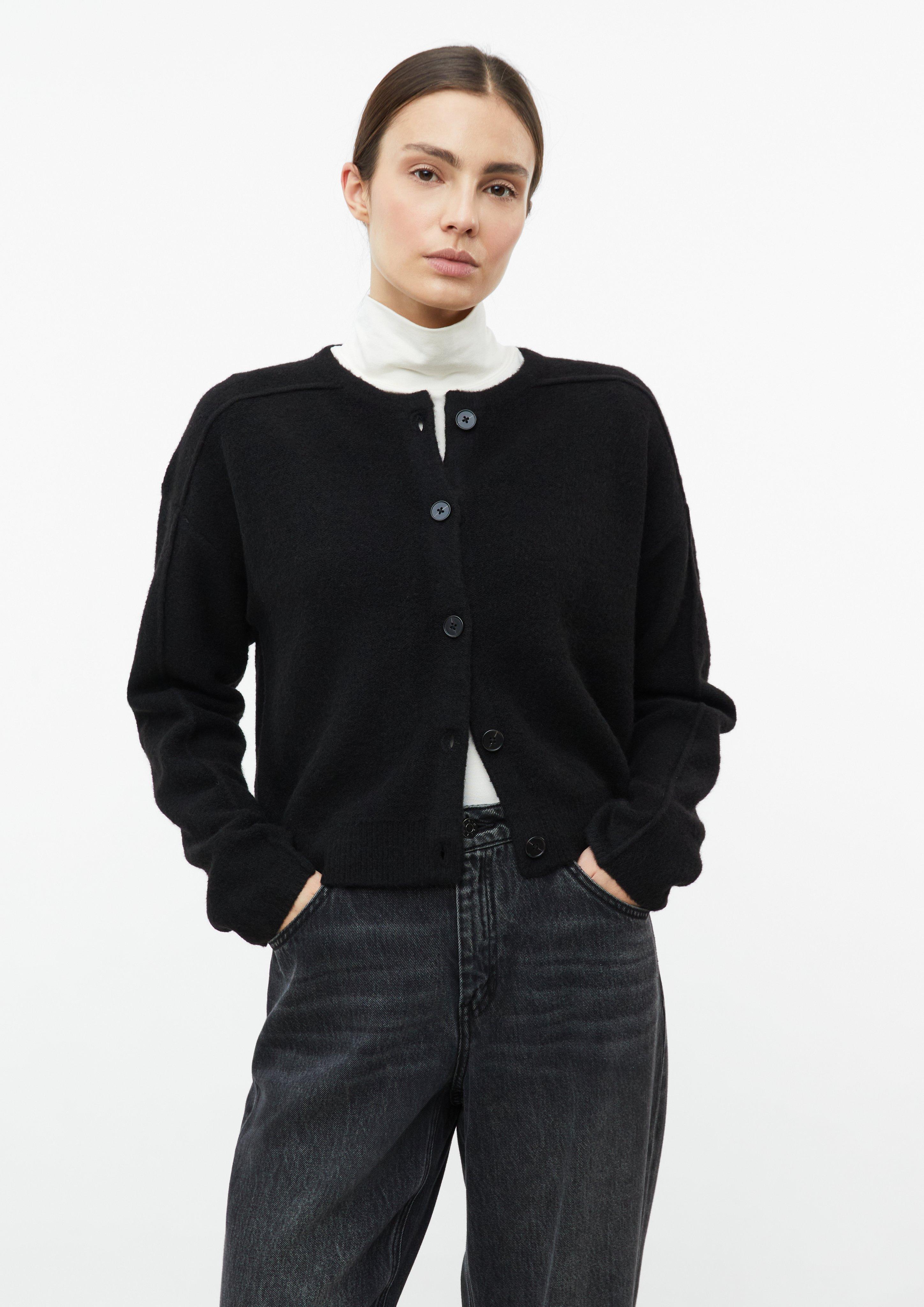 Strickjacke im Wollmix mit Ziernähten in Farbe schwarz von s.Oliver