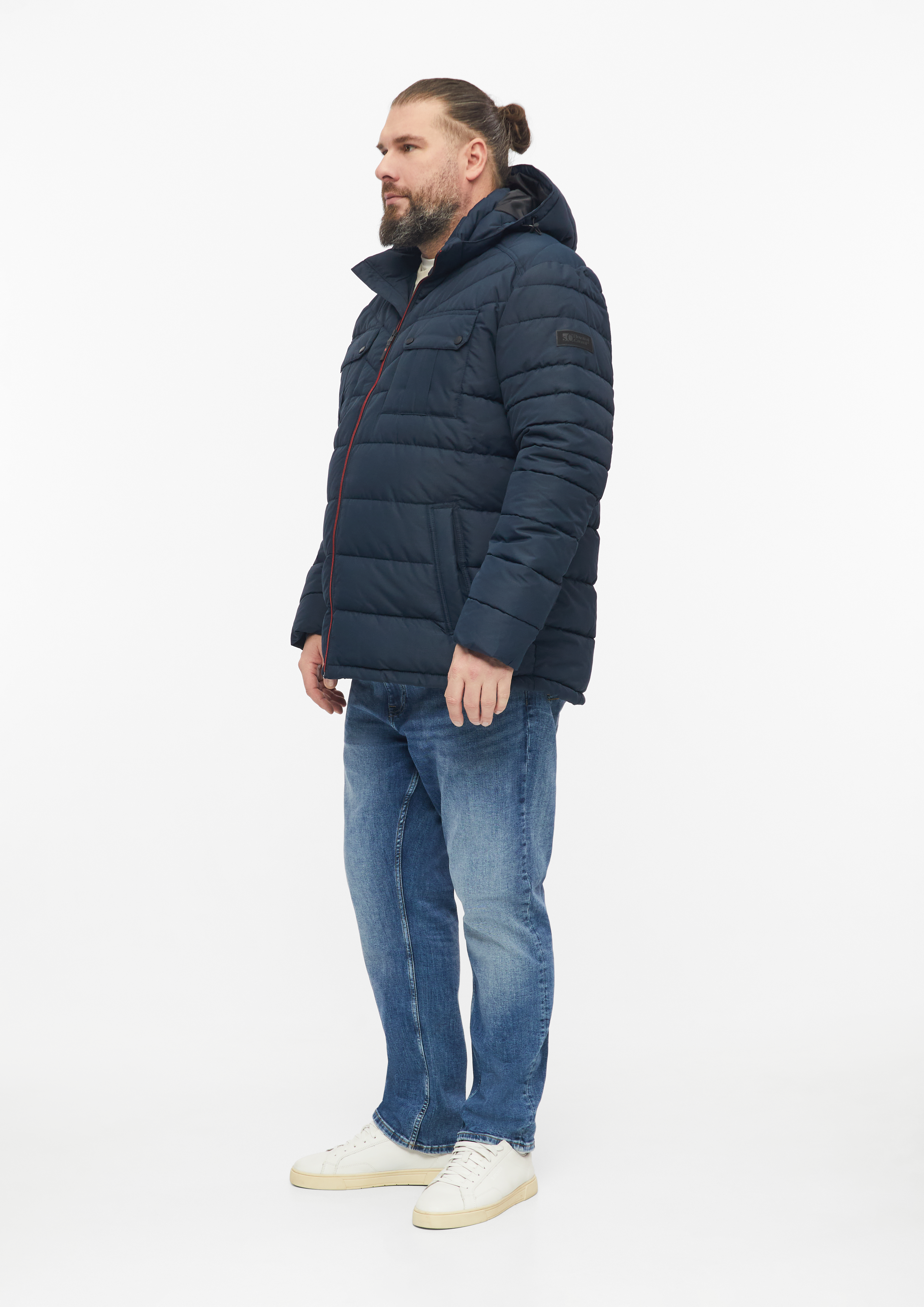 Heren Donsjack met afneembare capuchon en sportieve details in blauw van s.Oliver Men Big Sizes