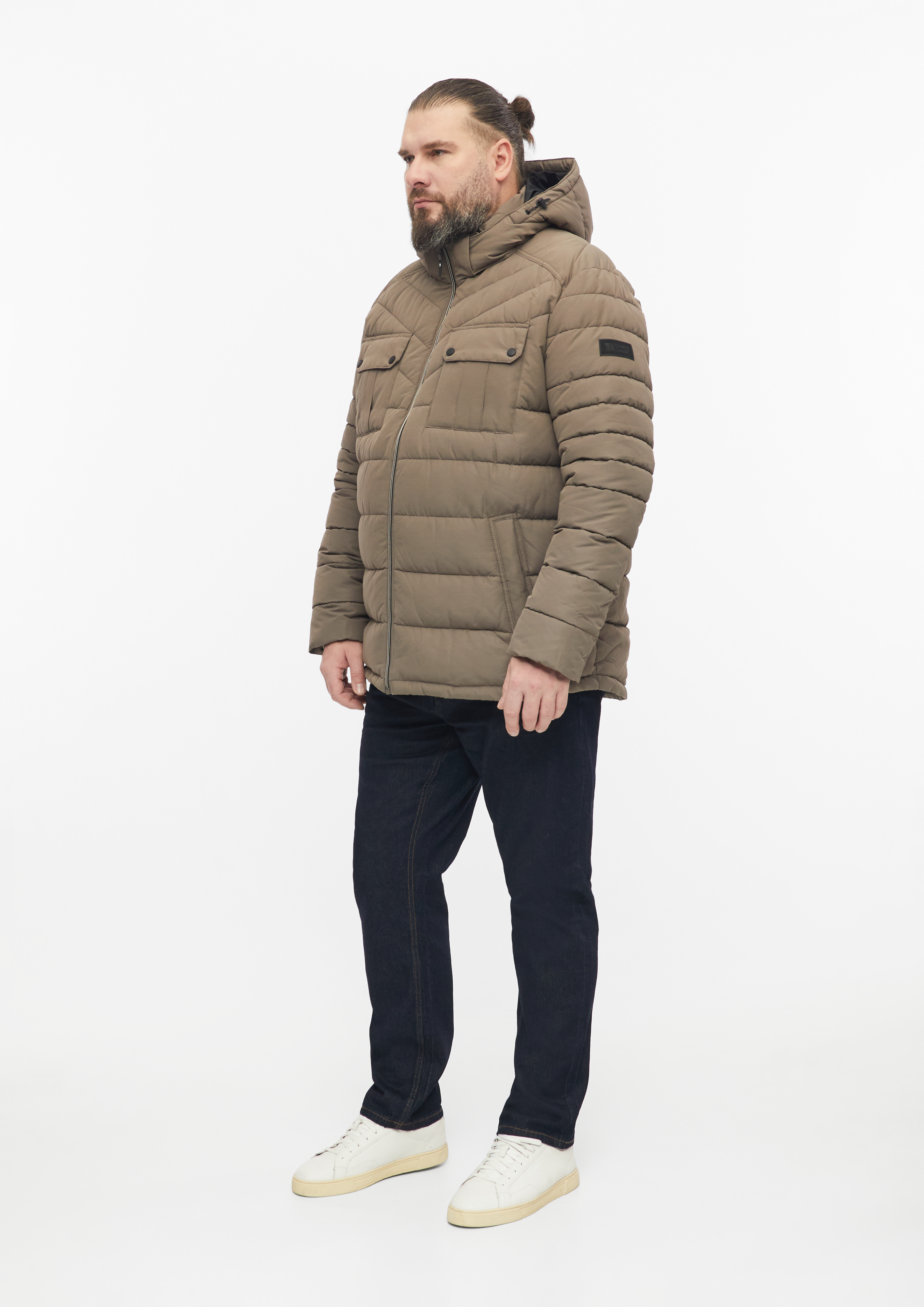 Heren Donsjack met afneembare capuchon en sportieve details in bruin van s.Oliver Men Big Sizes
