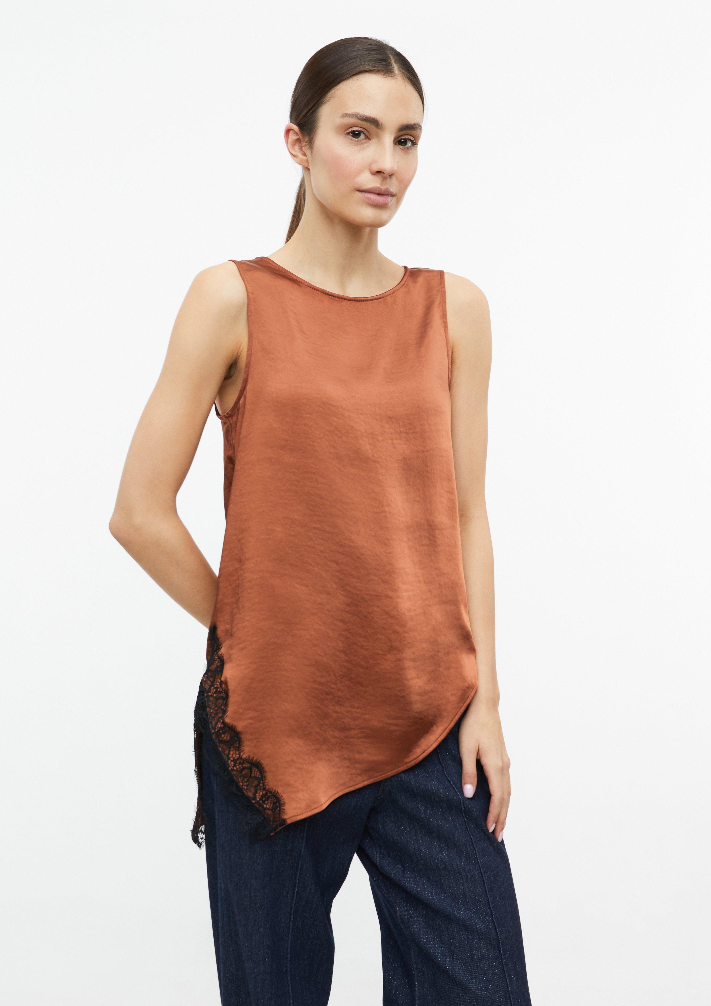 Asimetričen satenast top z detajlom s čipko v barvi terakota od s.Oliver