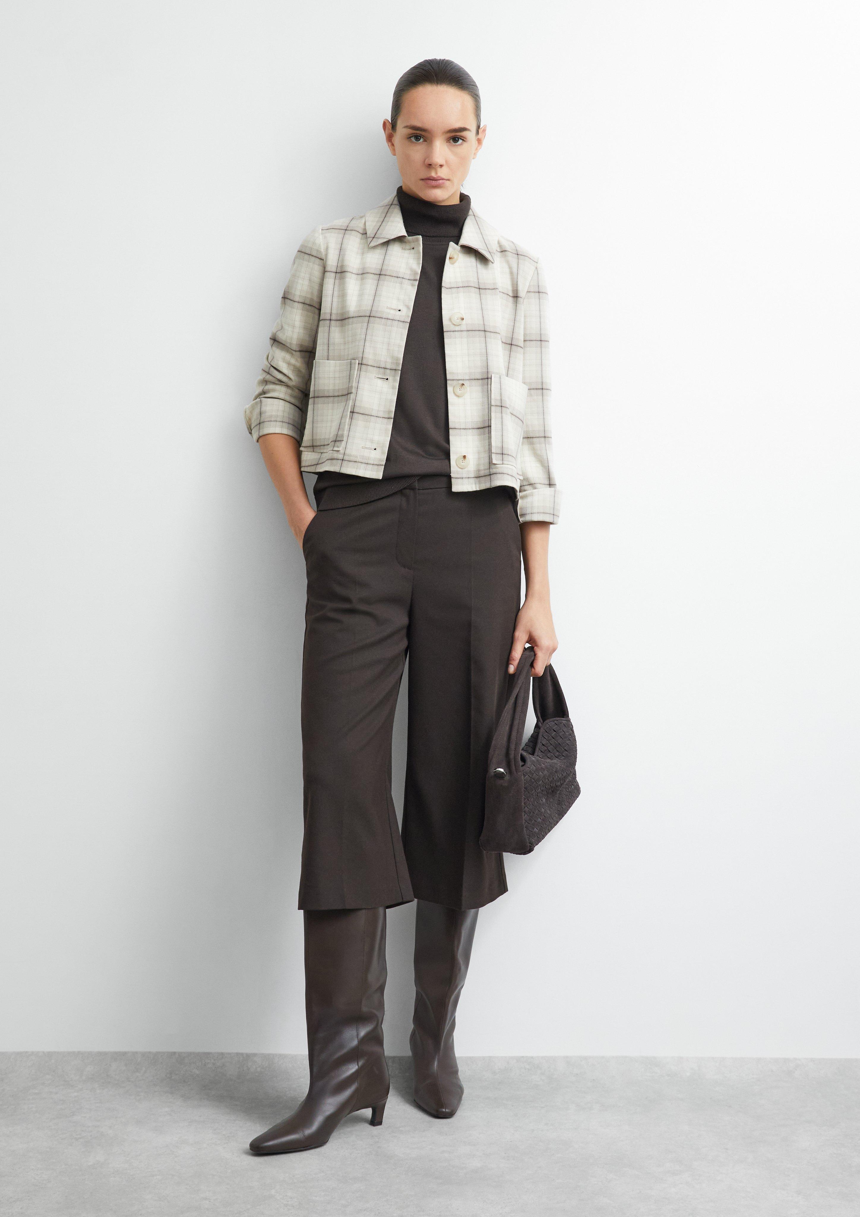 Veste d'intérieur en beige de COMMA