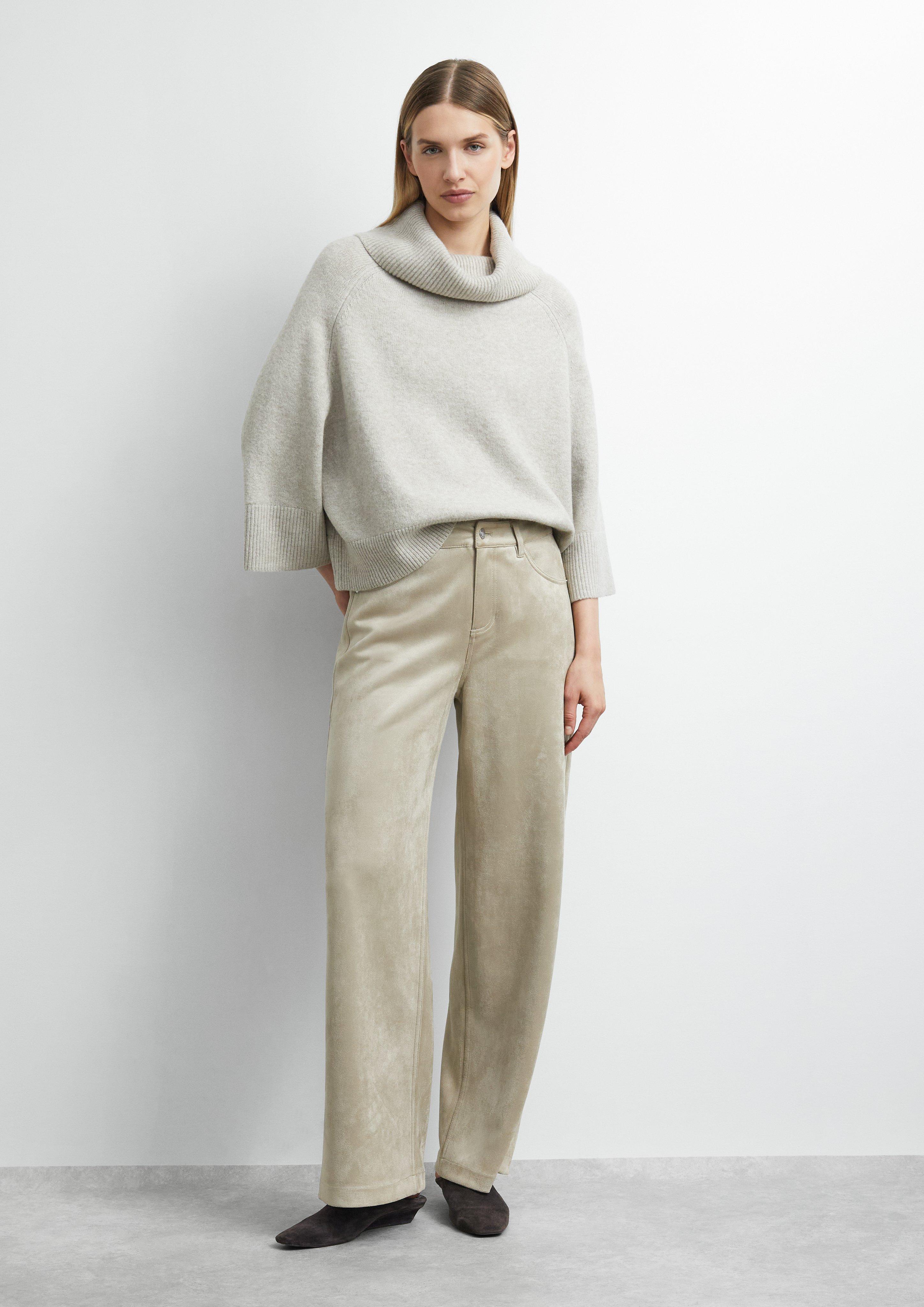 Pantalon en simili-velours à jambes larges en beige de COMMA