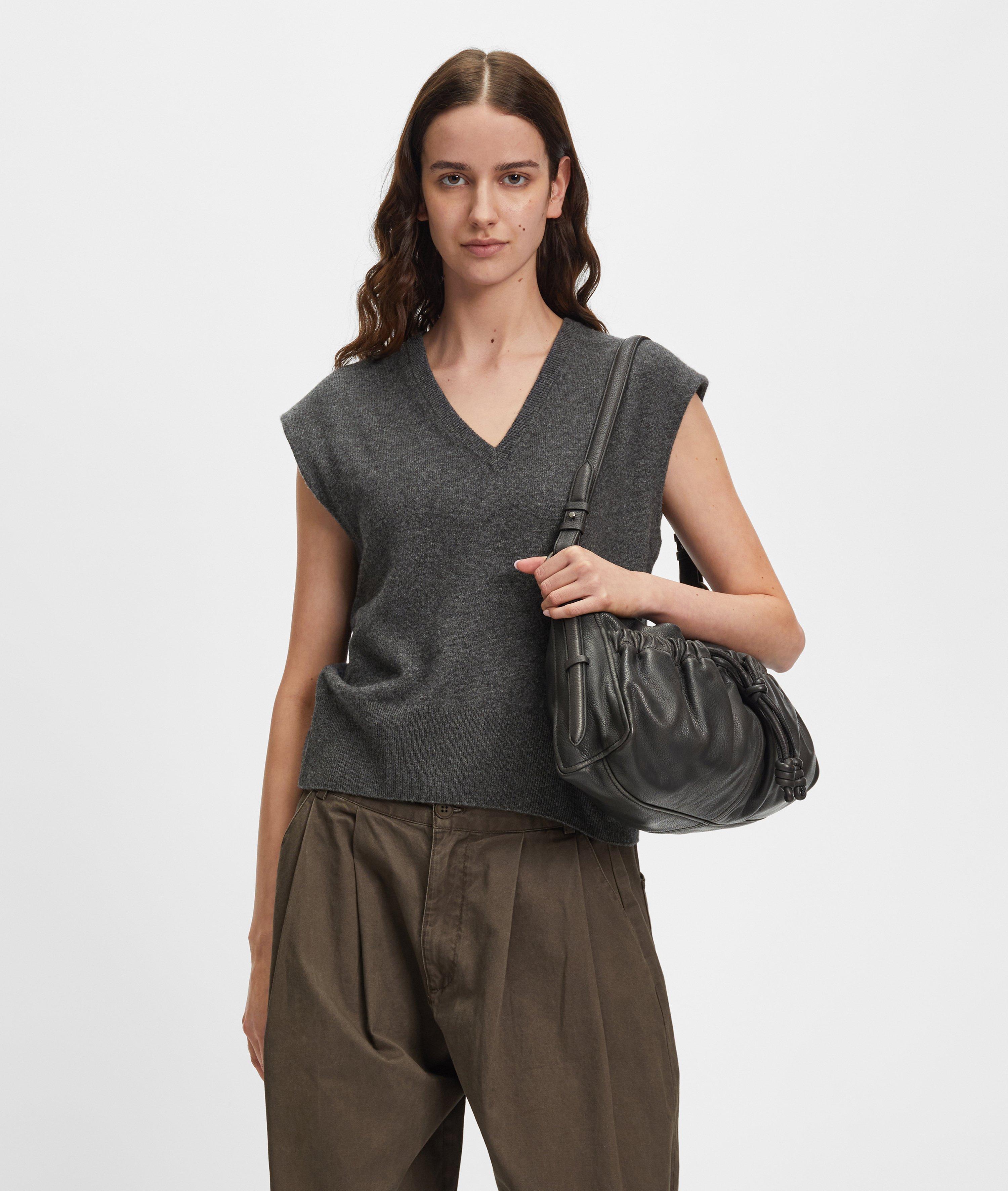 Elya Crossbody M in schwarz & braun